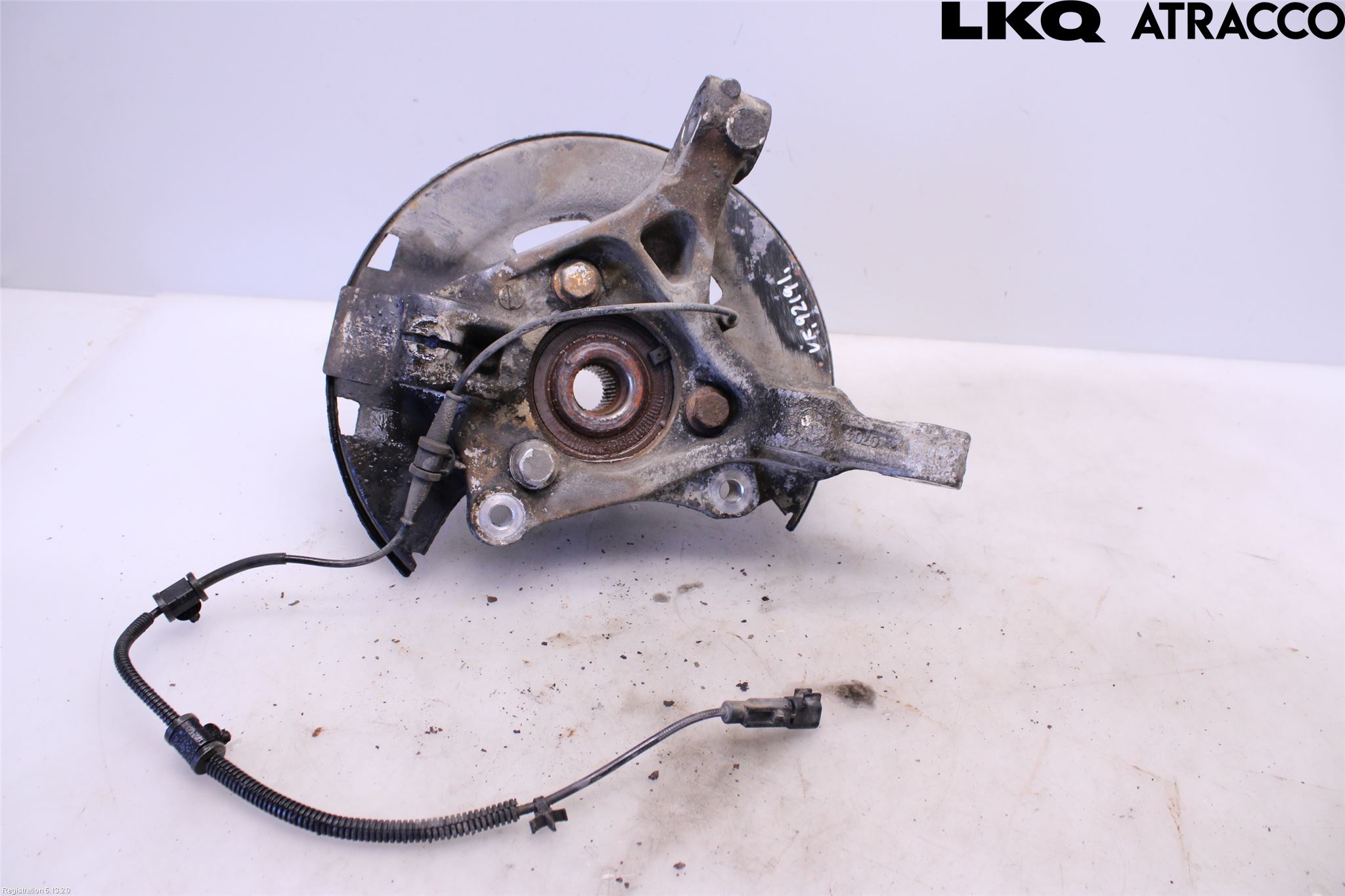 Opel ASTRA J 10-15 Styrspindel Lagerhus Vä