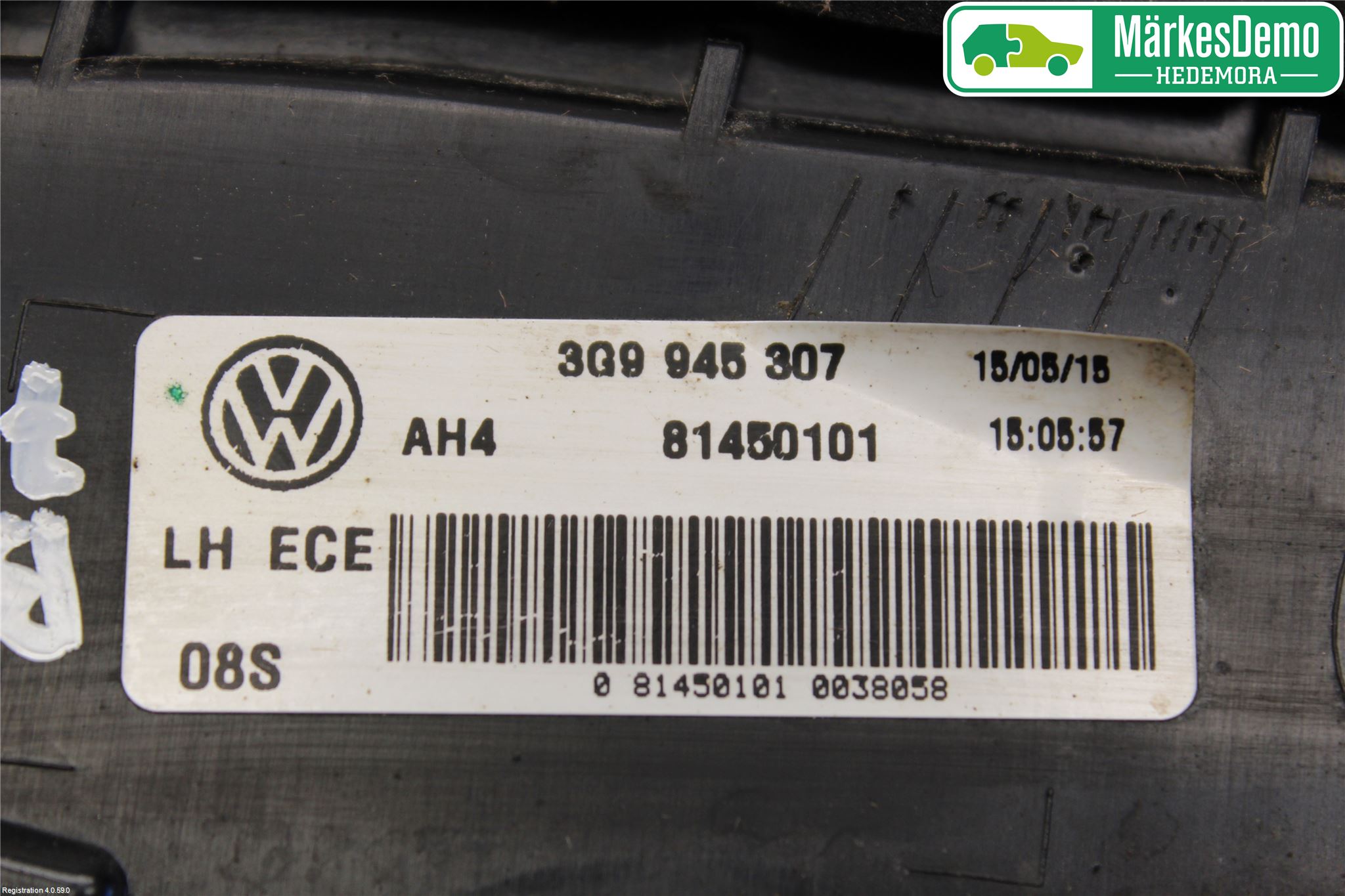 Volkswagen VW PASSAT 15-19 Bakljus Lucka Vä