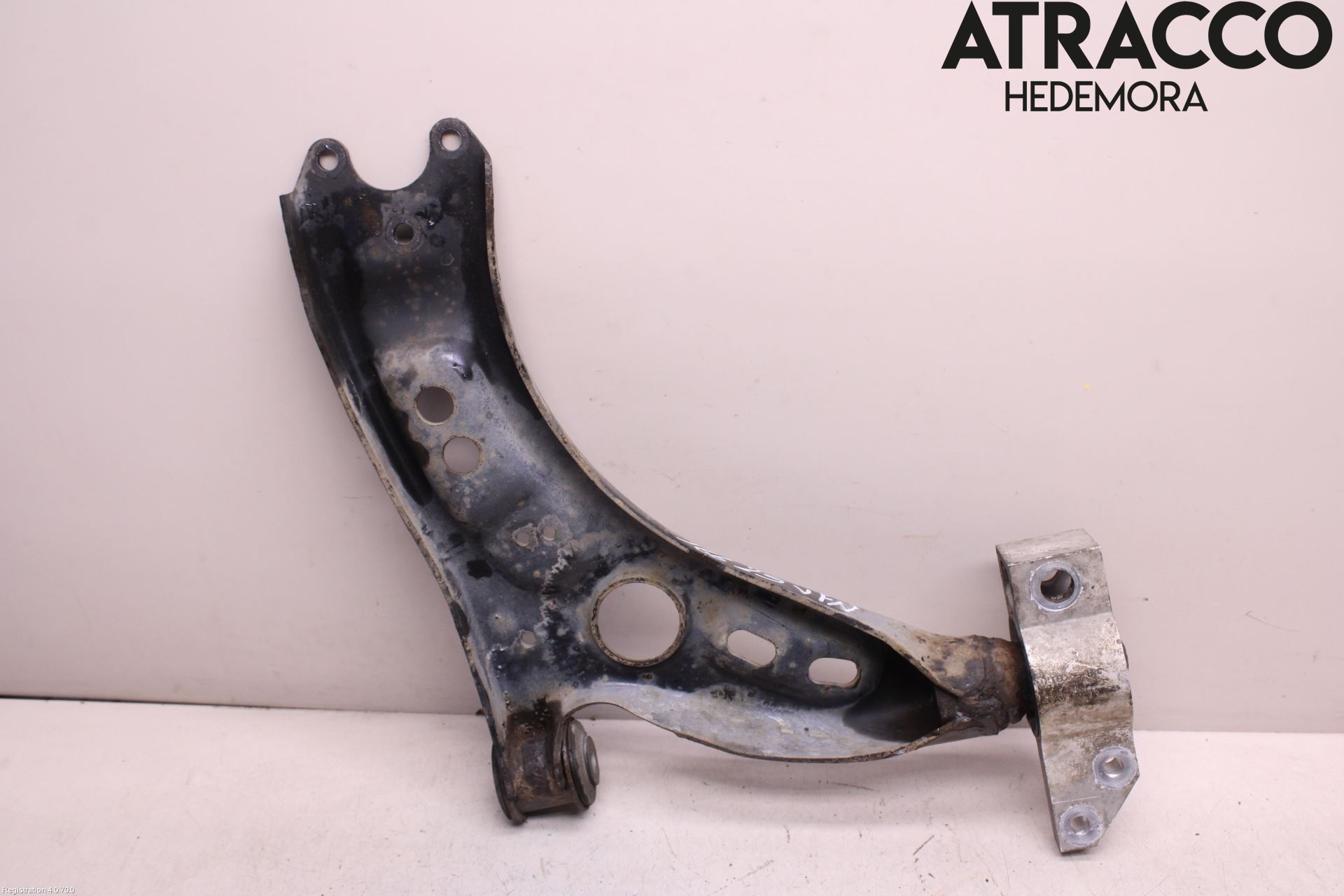 Seat LEON 06-12 Bärarm Fram Undre Vä