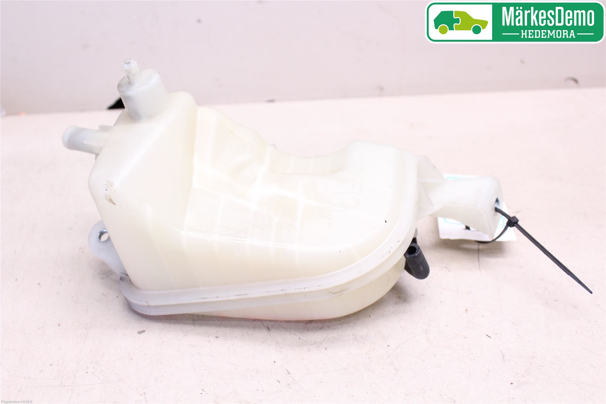 Toyota AVENSIS 09-15 Expansionstank