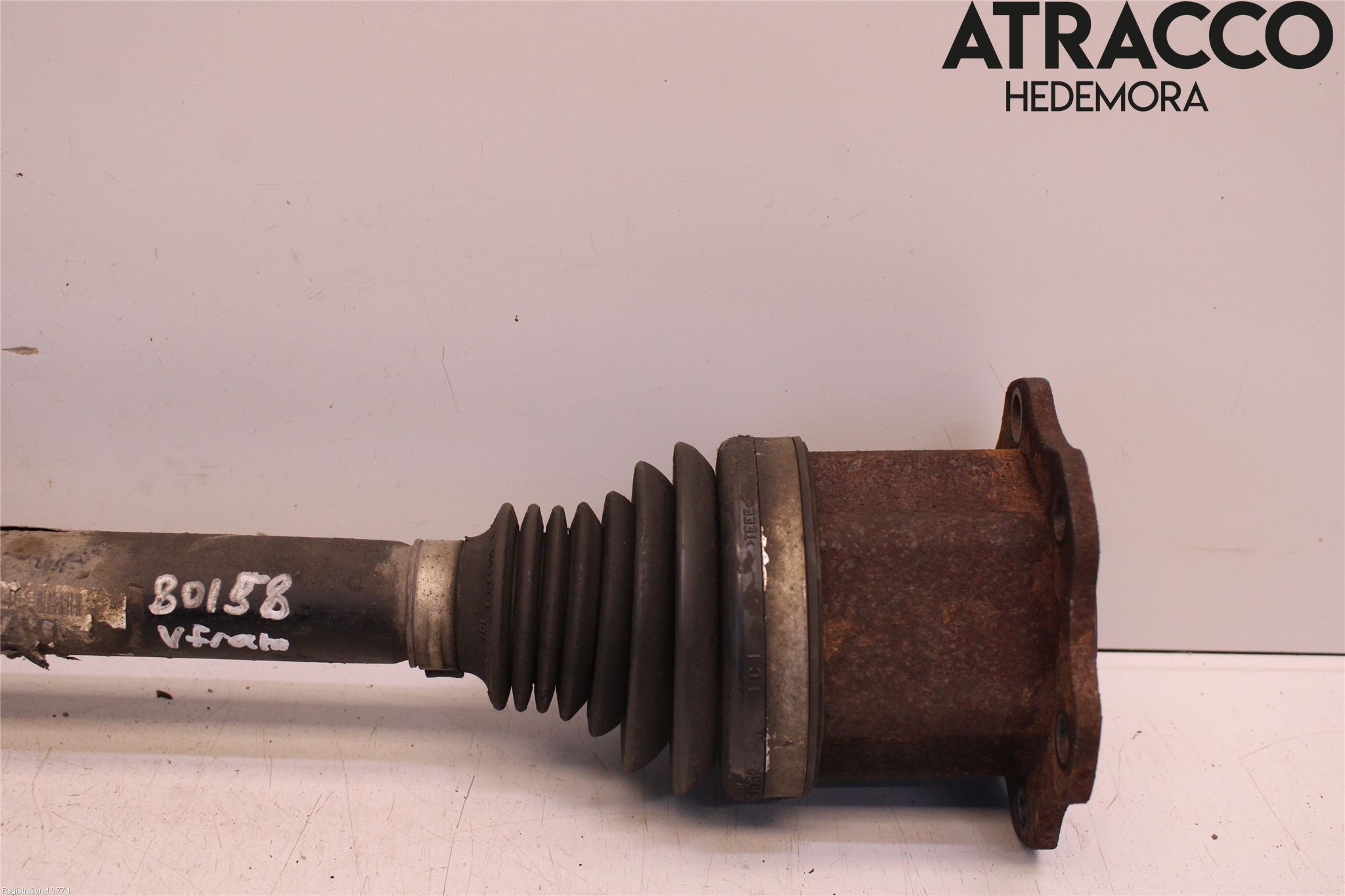 Audi A4/S4 08-11 Drivaxel Fram Vänster