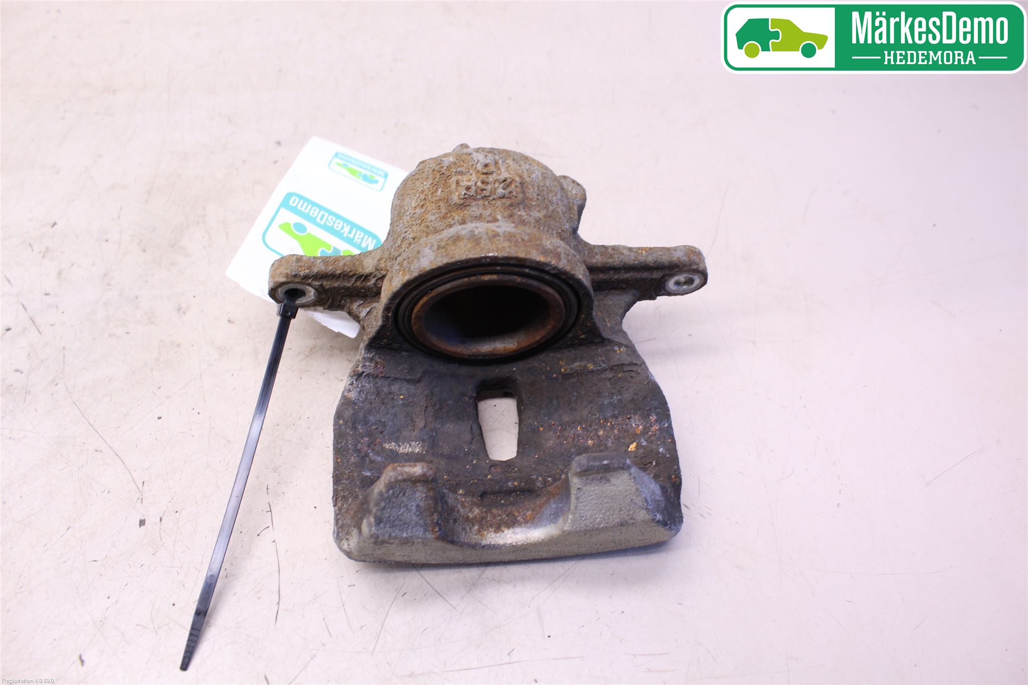 Toyota YARIS XP130 12-14 Bromsok Fram Höger