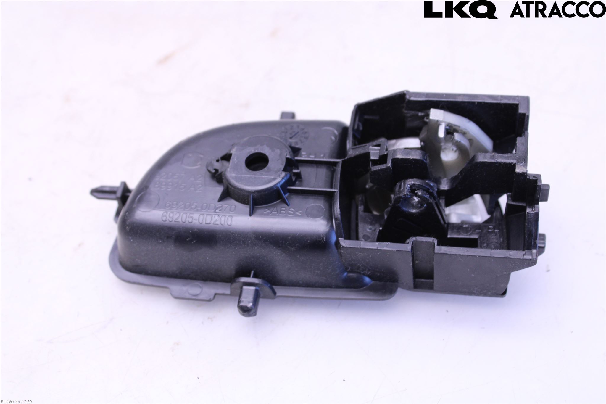 Toyota YARIS XP130 12-14 Dörrhandtag Inre Hö