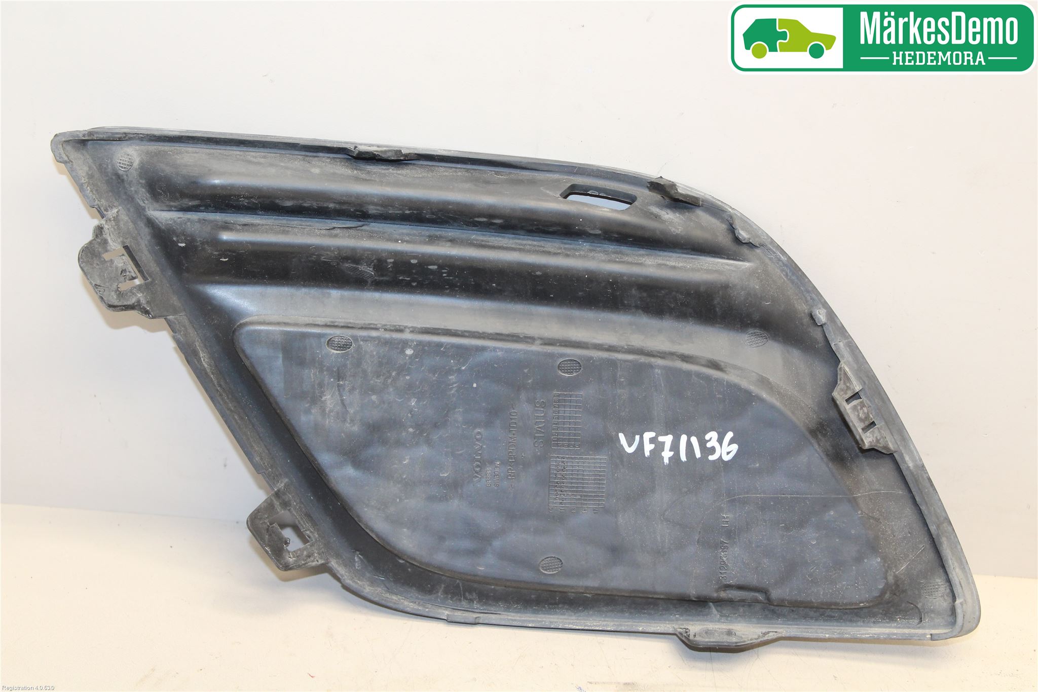 Volvo XC60 09-13 Dimljussarg Fram