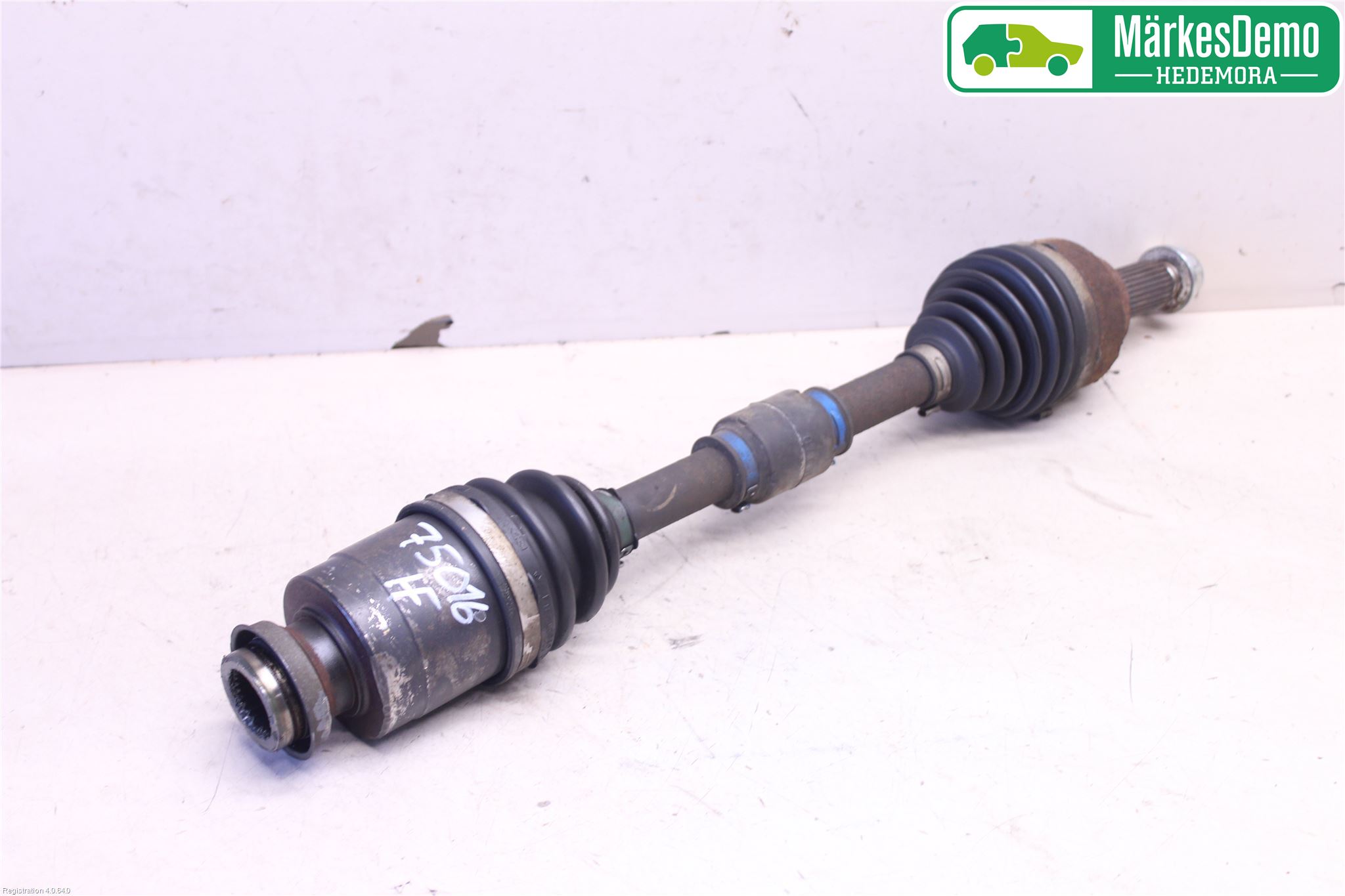 Mazda 3 II 09-13 Drivaxel Fram Höger