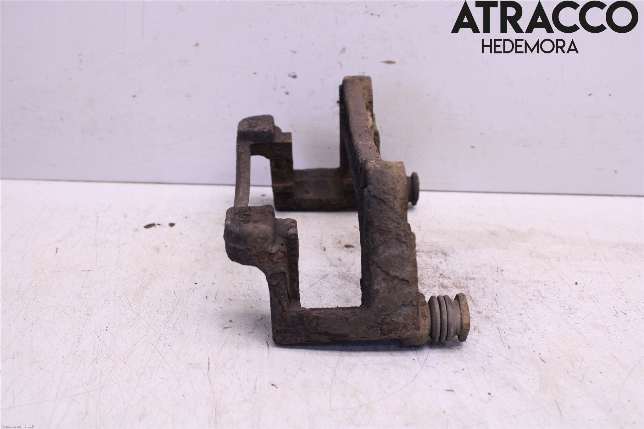 Mazda CX-5 12-17 Bromsokshållare