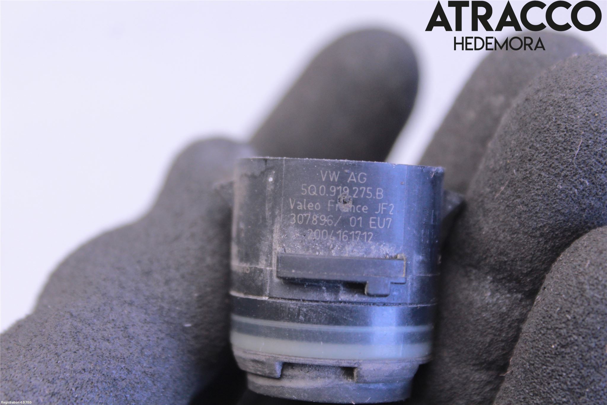 Skoda SUPERB 16-24 Parkeringshjälp Frontsensor