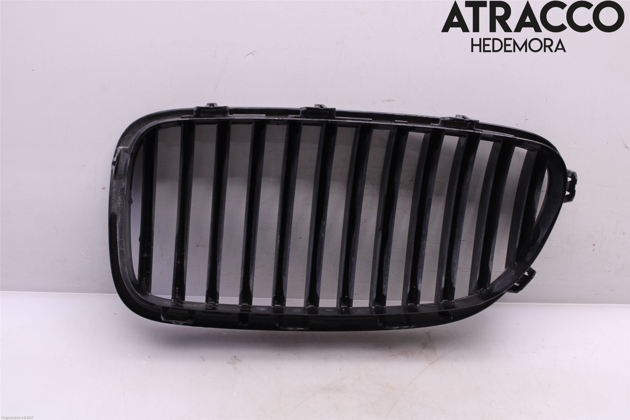 BMW 5 F10/F11/F18 09-17 Grilldel Vänster