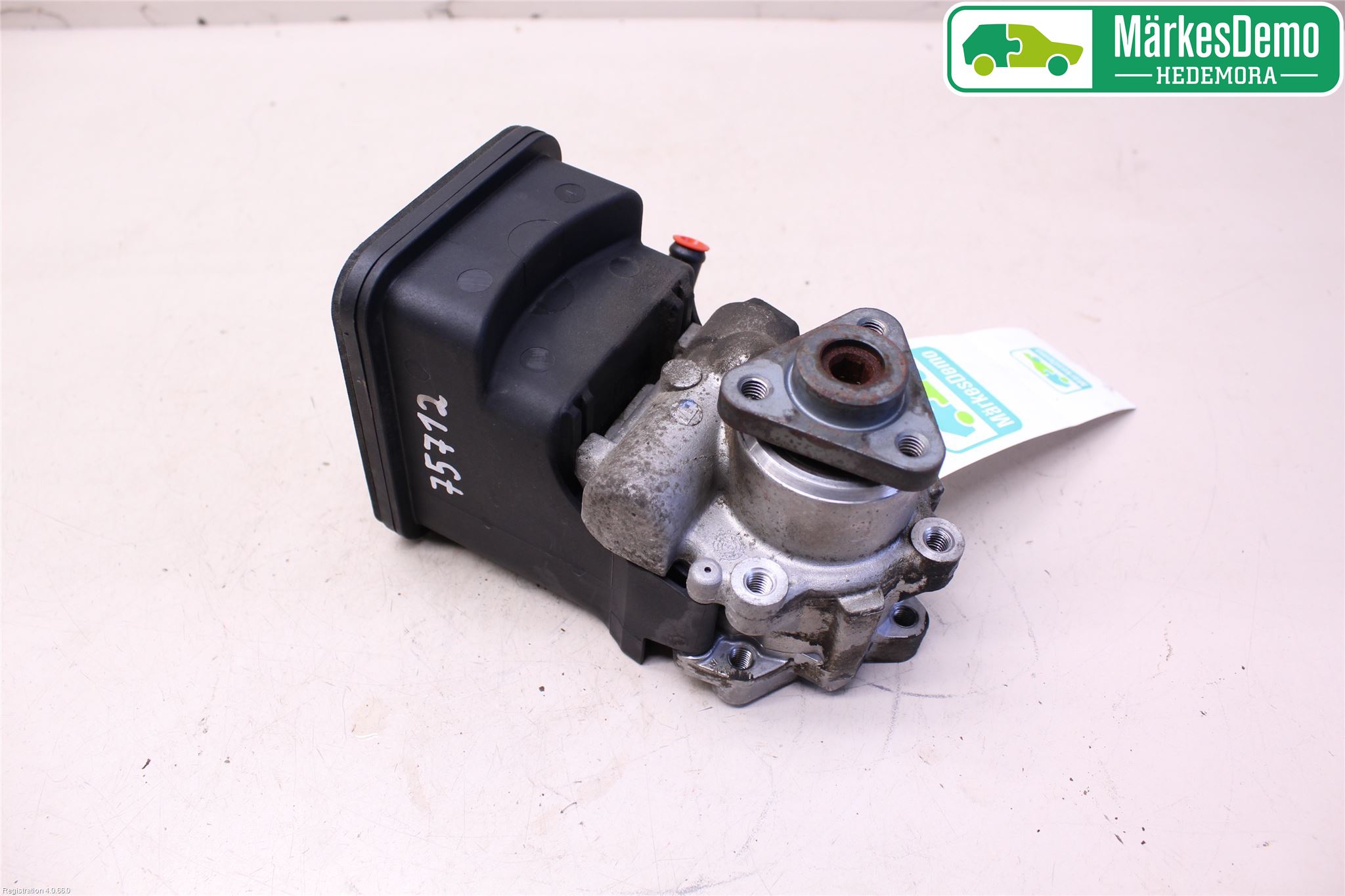 BMW X3 E83     03-10 Styrservopump