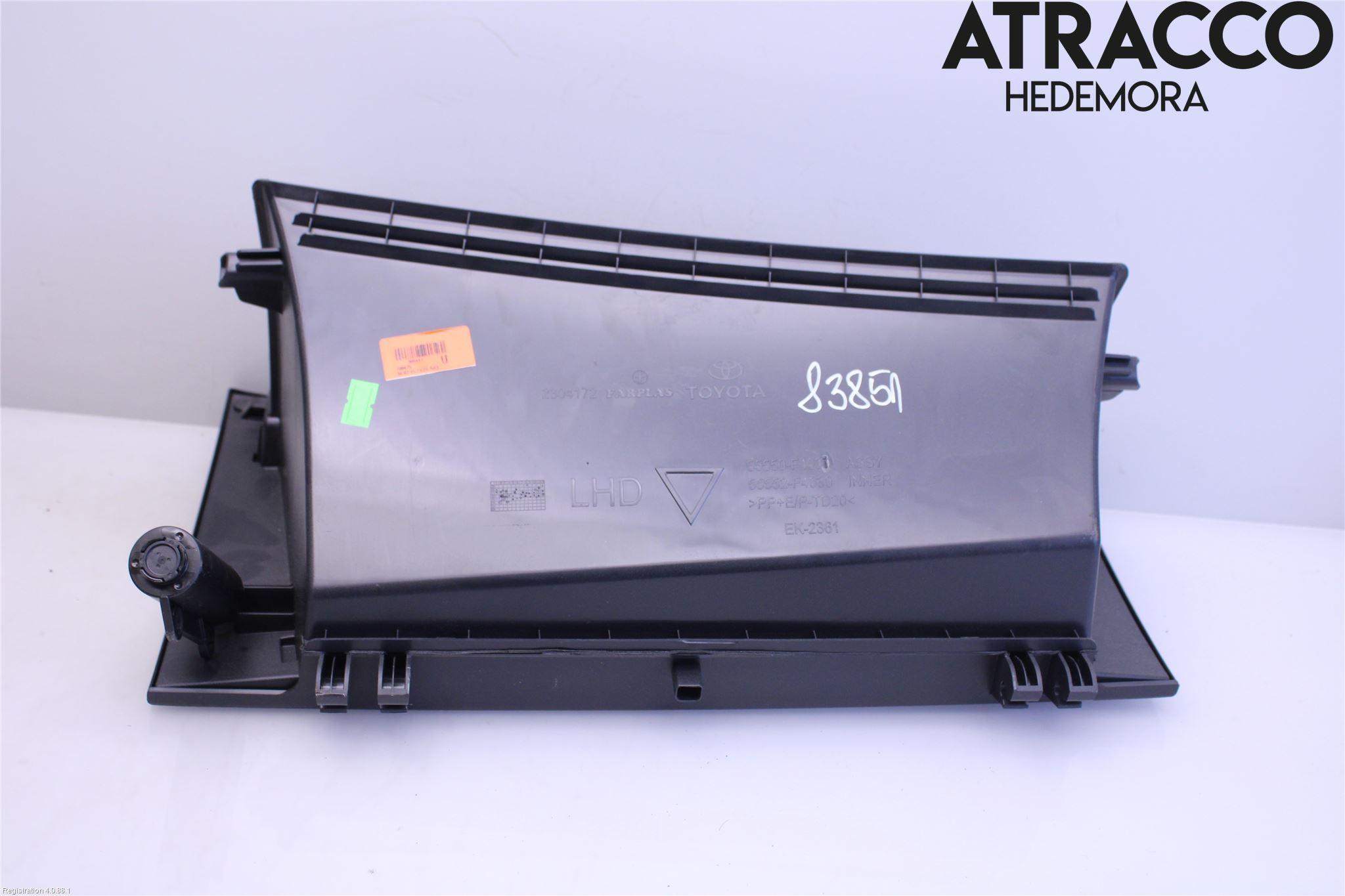 Toyota C-HR 16-23 Handskfack