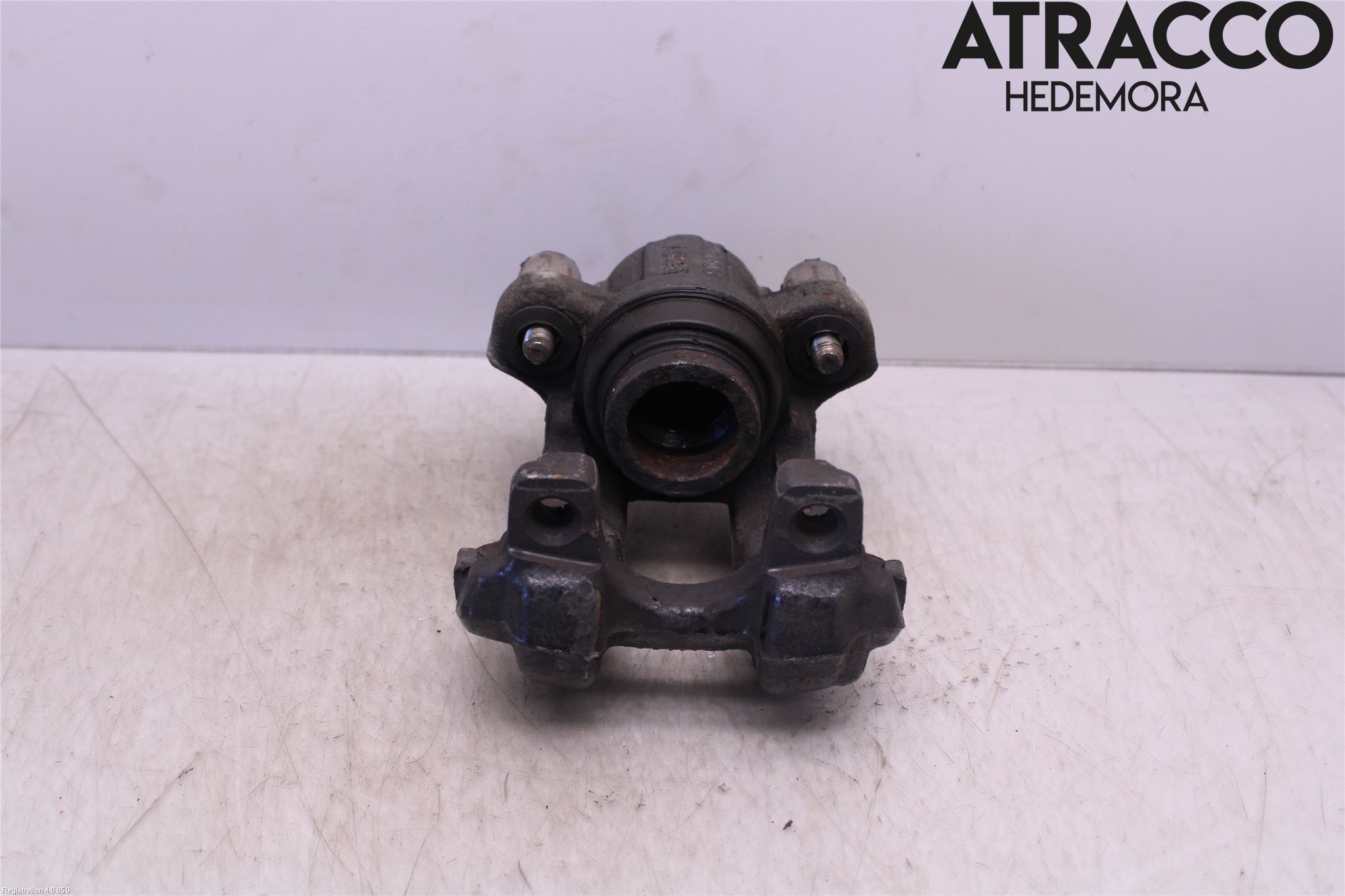 BMW 3 F30/F31/F80 12-19 Bromsok Bak Höger