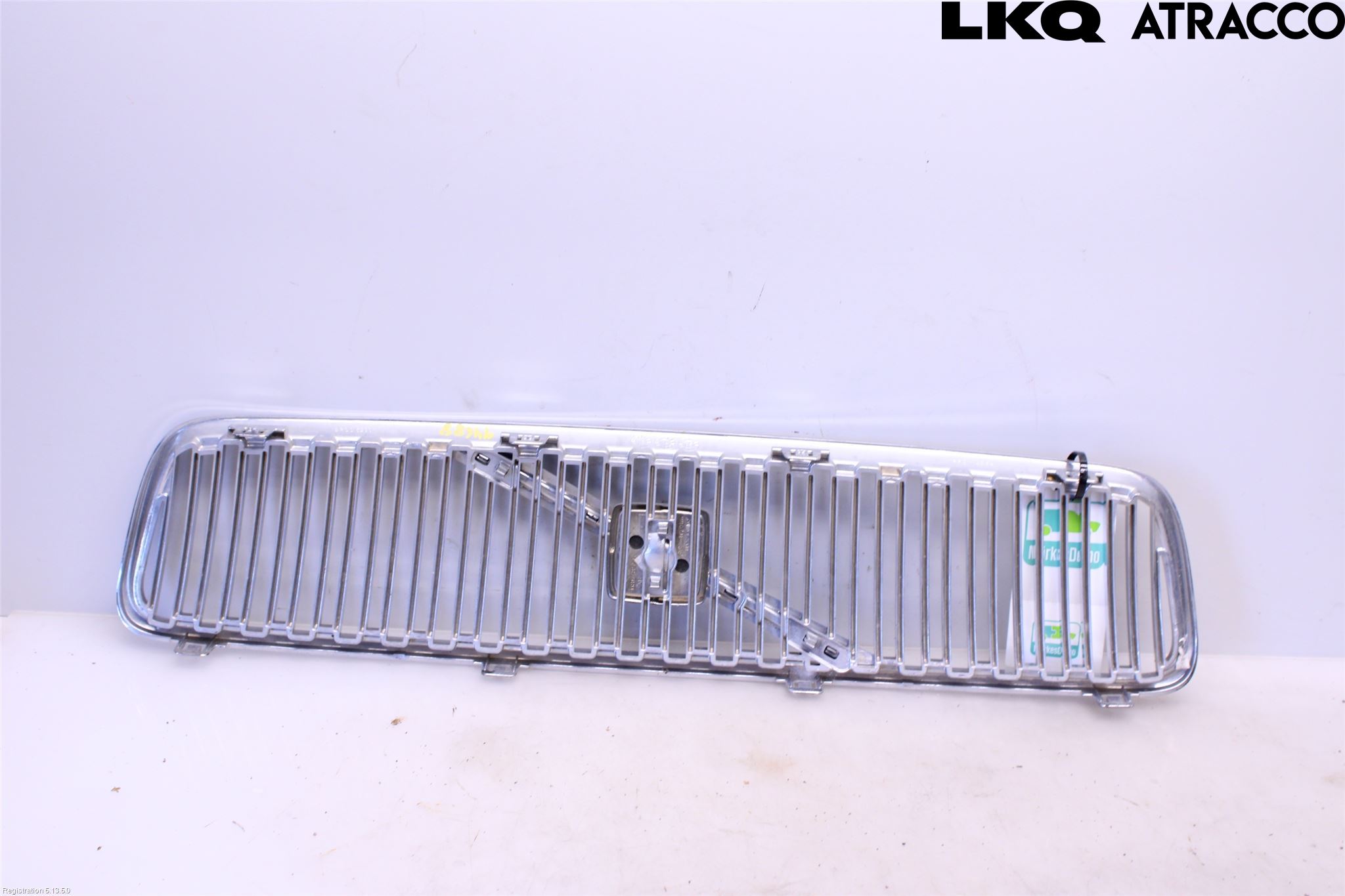 Volvo V50 04-07 Grilldel Mitt