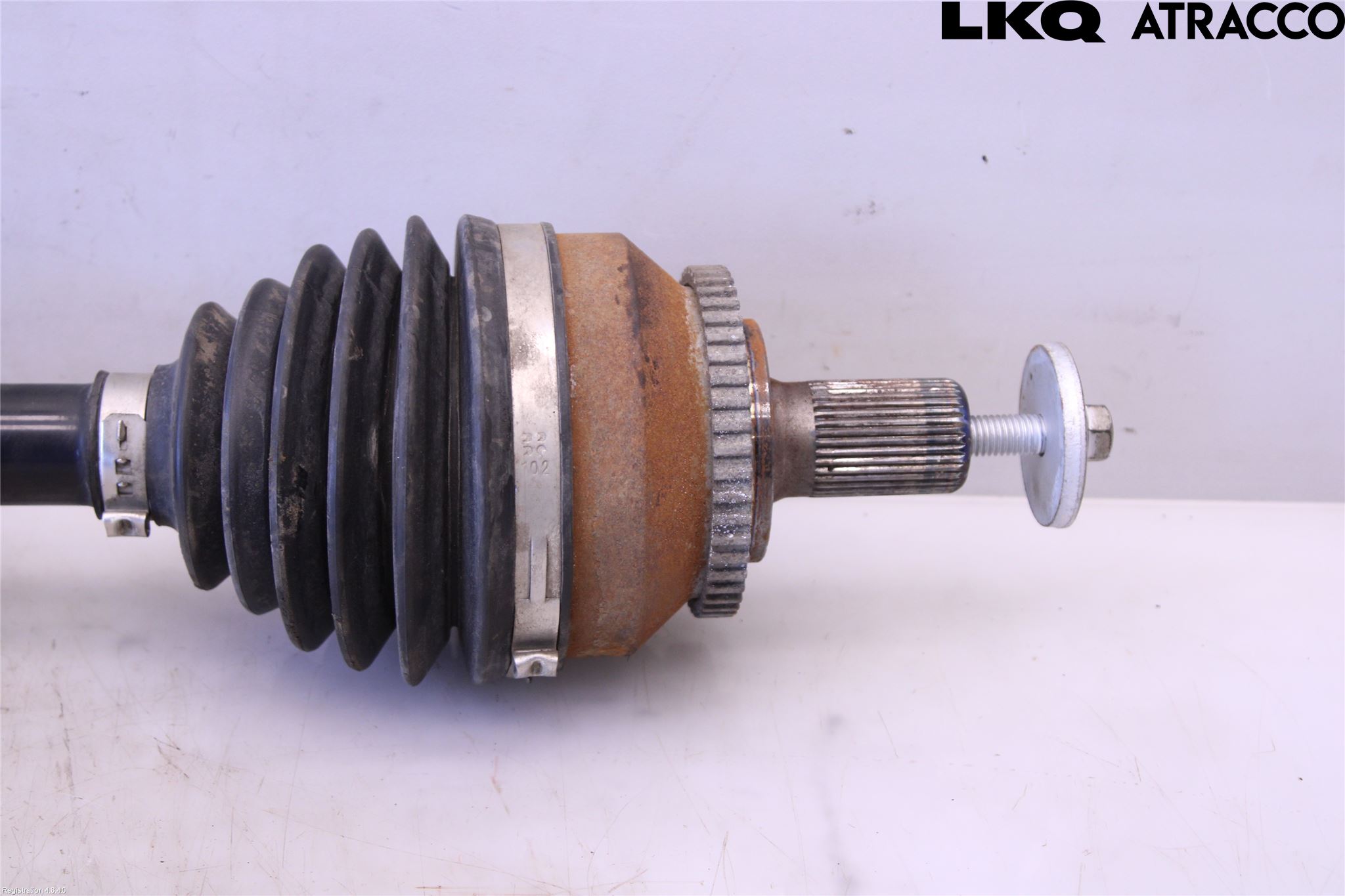 Volvo XC70 01-04 Drivaxel Fram Vänster