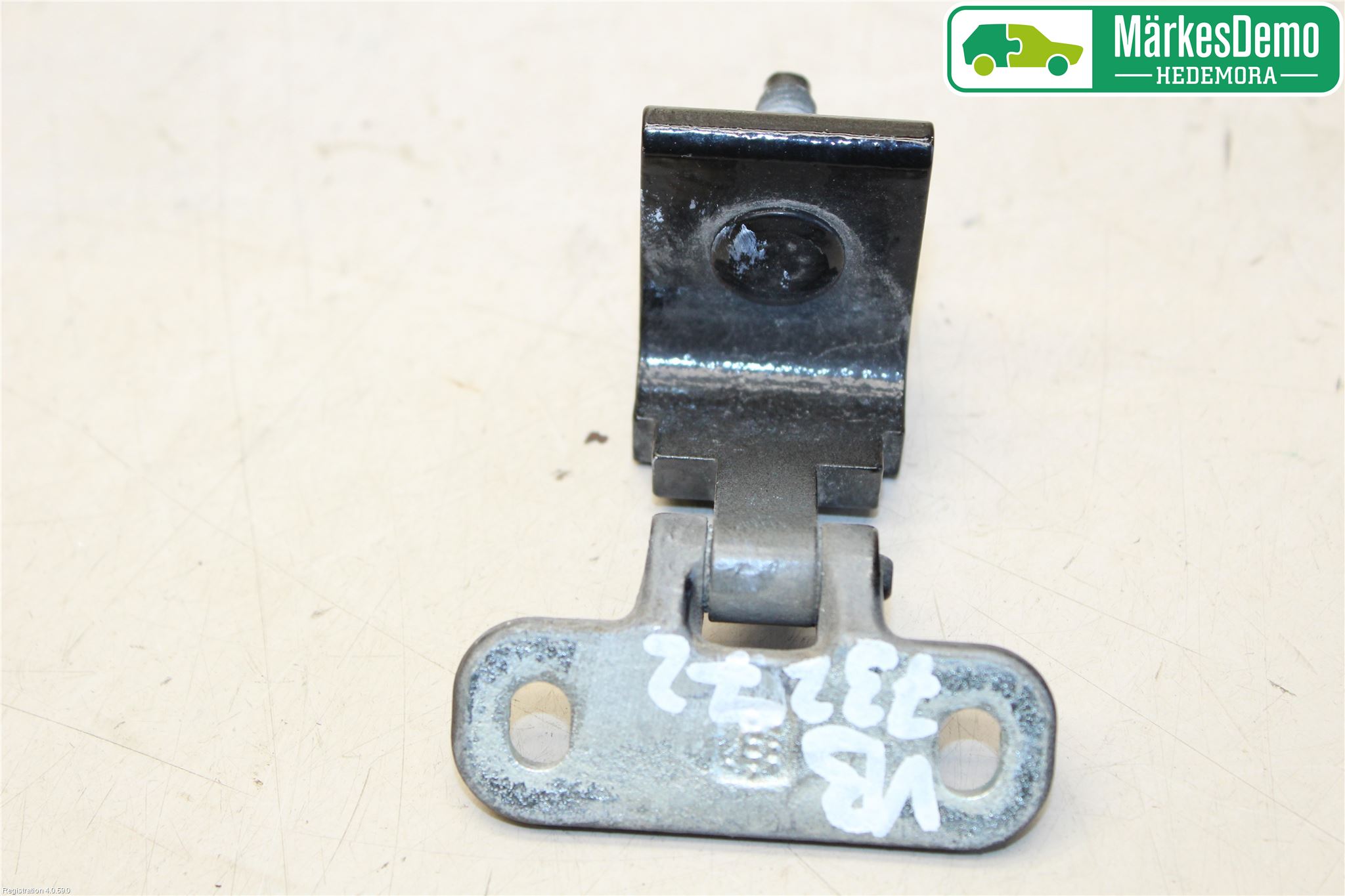 Audi A3/S3 8V 13-20 Bakluckegångjärn Vä