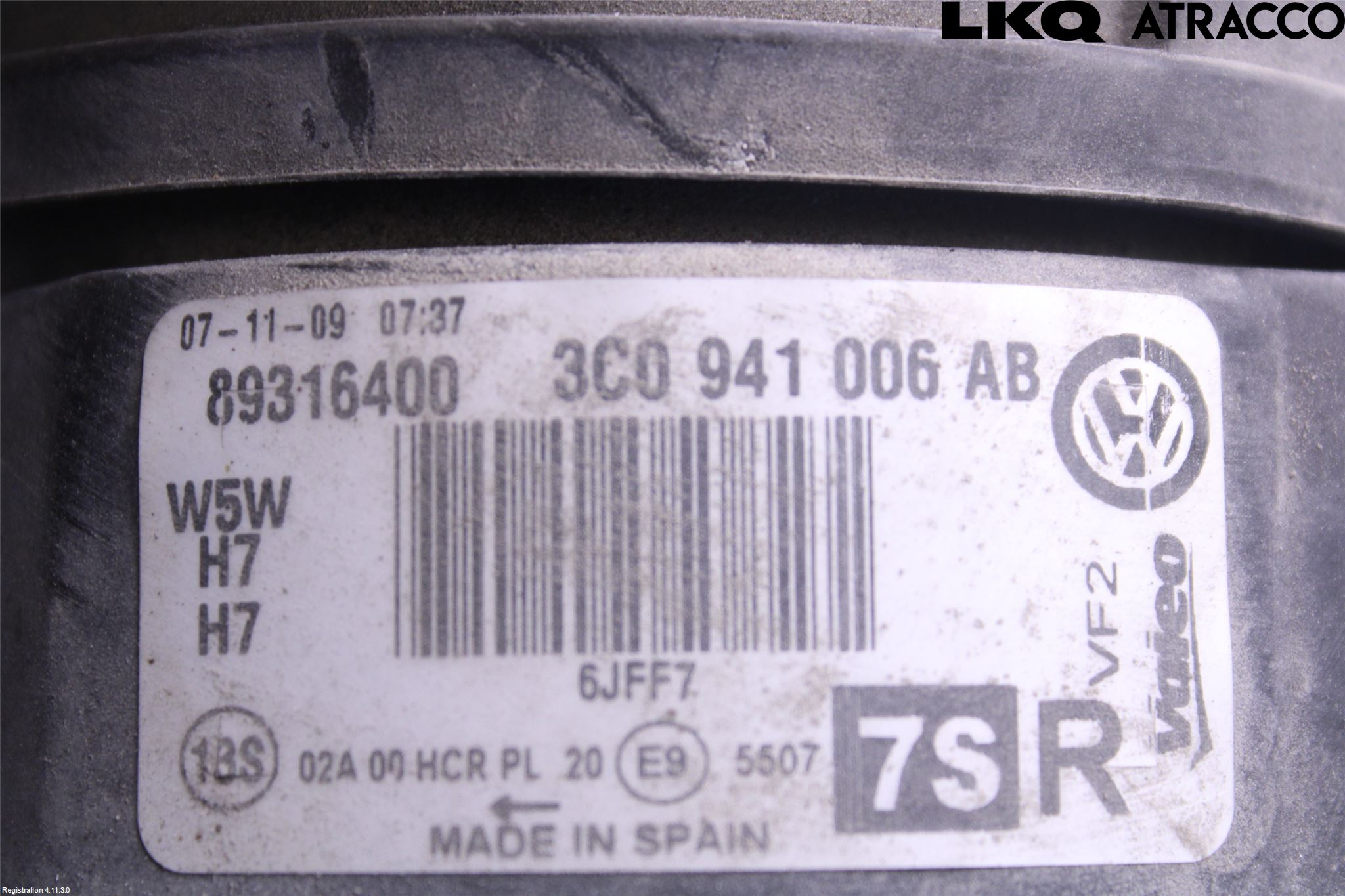 Volkswagen VW PASSAT 05-11 Strålkastare Höger