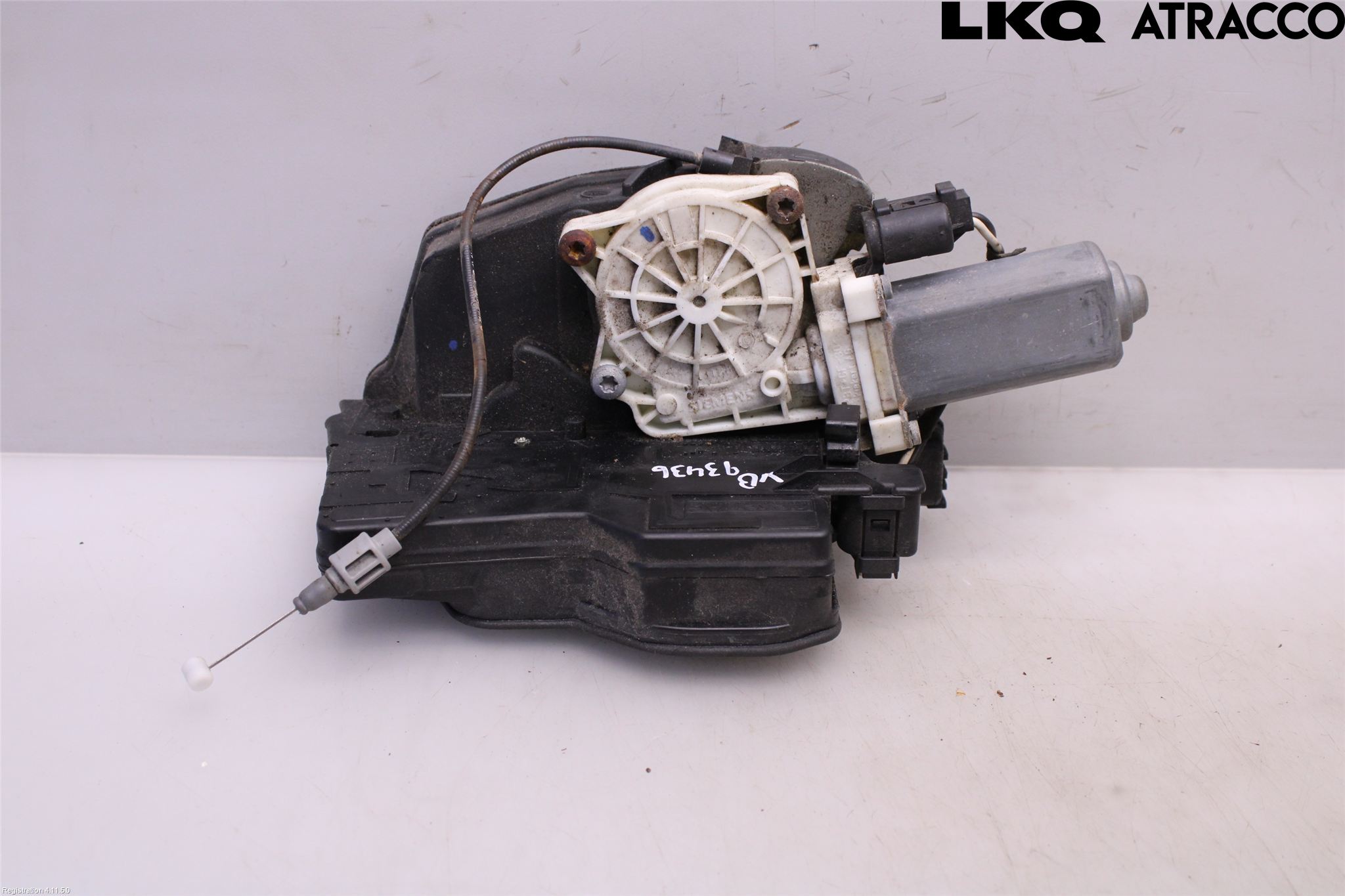 BMW 7 E65/66    00-08 Låskista-Dörrlås