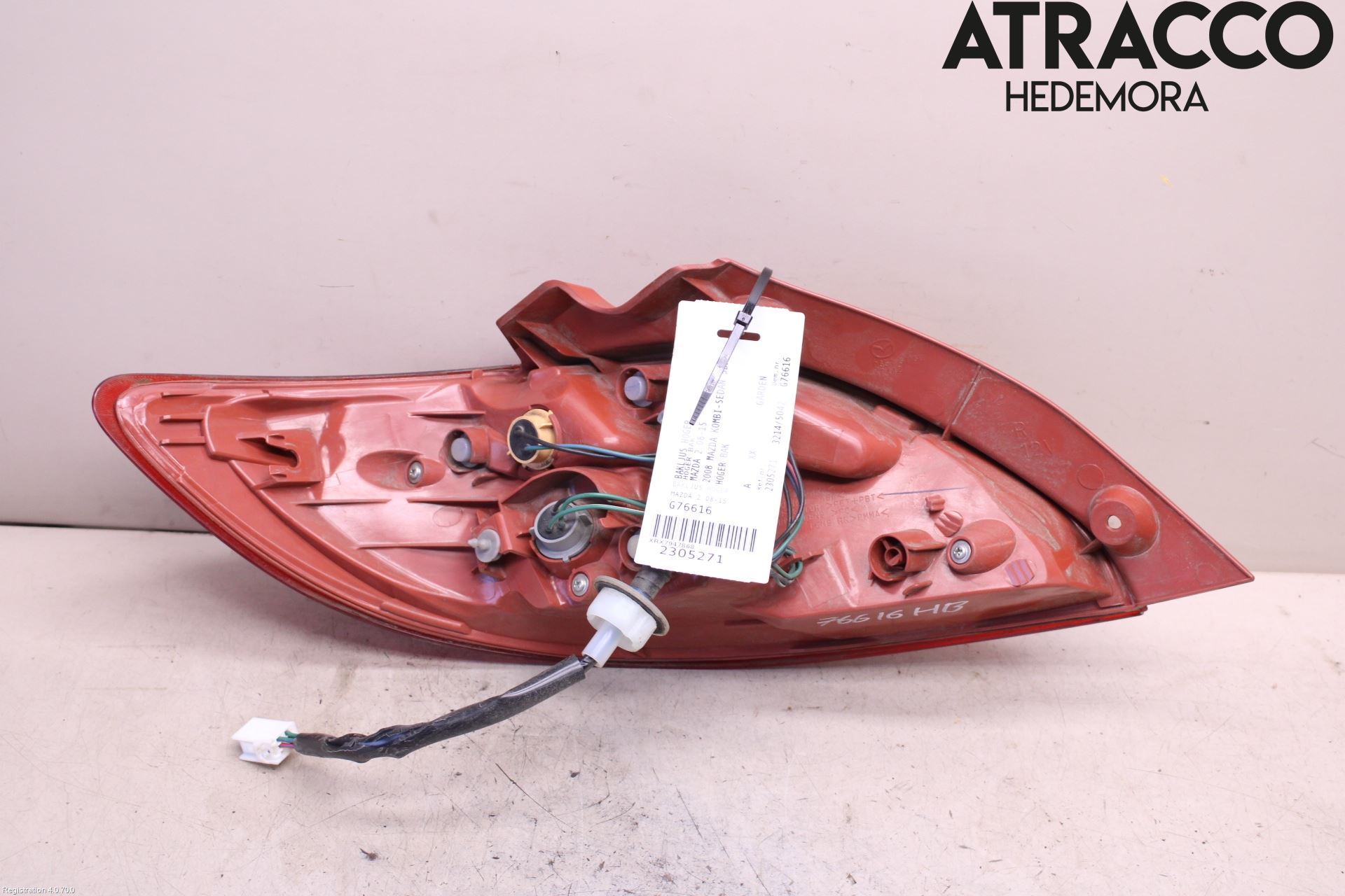 Mazda 2 (DE) 08-15 Bakljus Höger