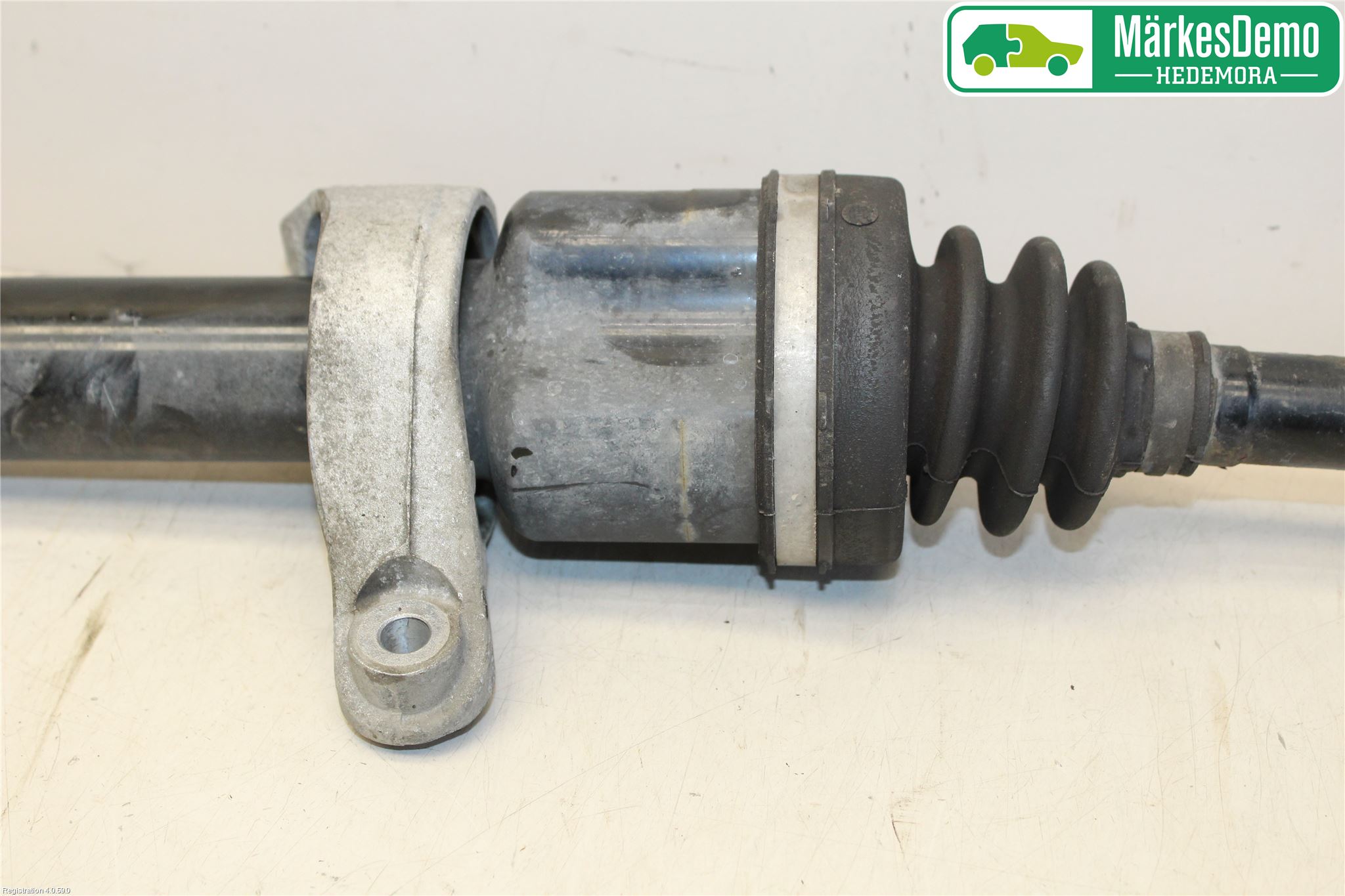 Mini CLUBMAN R55 06-14 Drivaxel Fram Höger