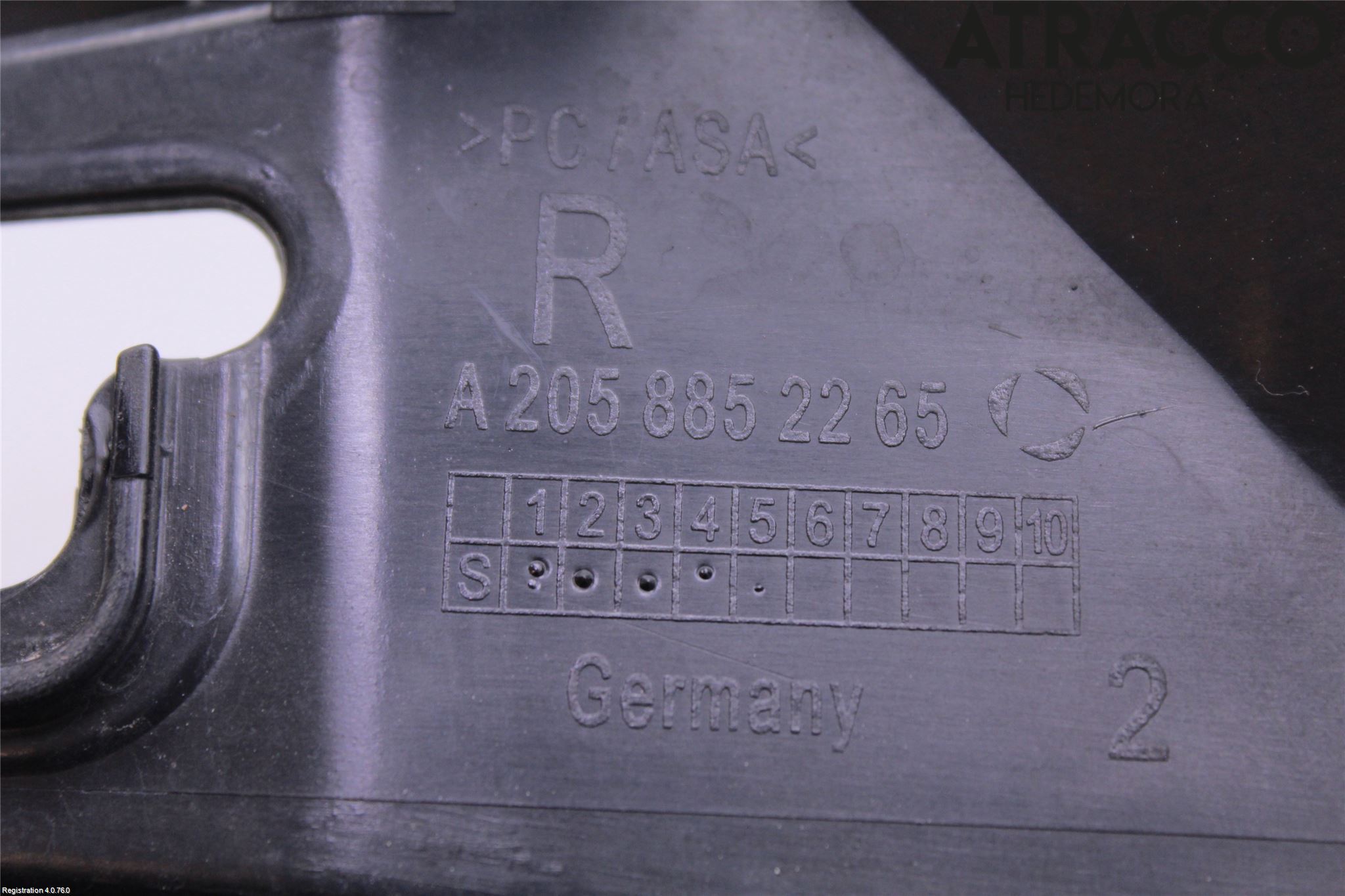 Mercedes-Benz MB C-KLASS (W205) 14-21 Stötfångarfäste Bak Hö