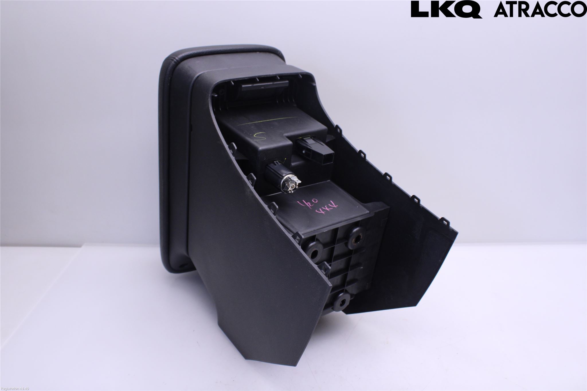 Mitsubishi OUTLANDER 13-21 Inredning Armstöd