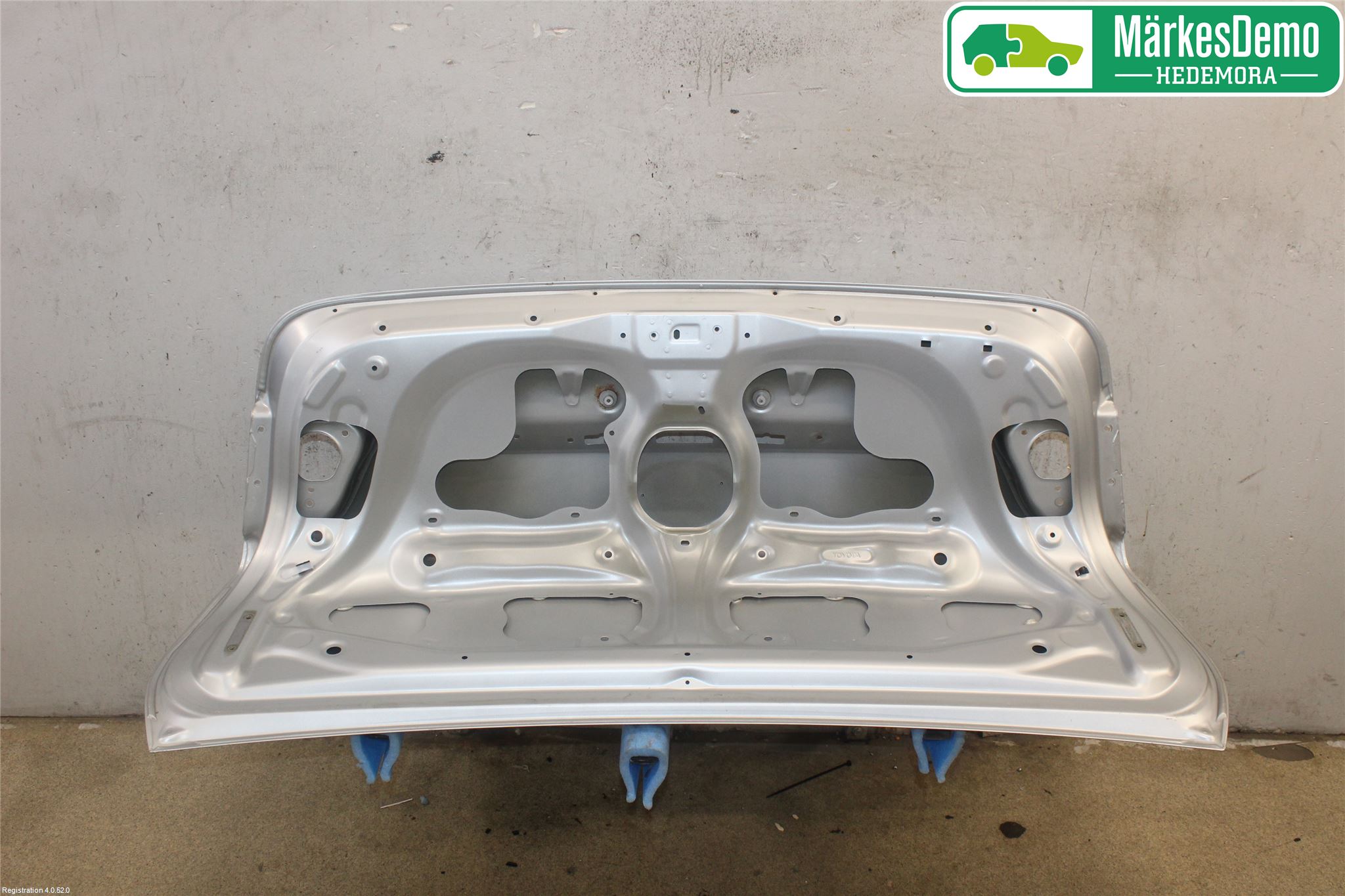 Toyota AVENSIS 09-15 Baklucka (Ej Med Ruta)