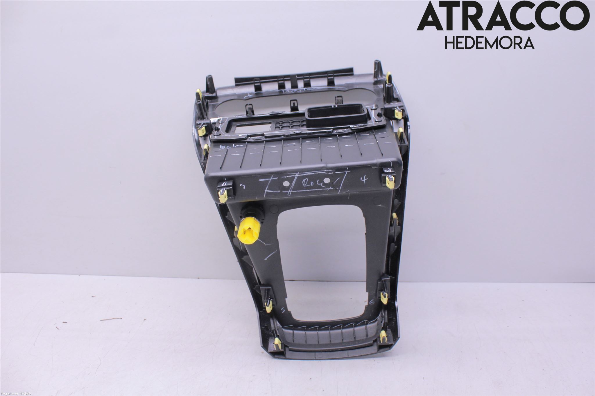 Ford ECOSPORT 17- Instrumentkonsoll Mitt