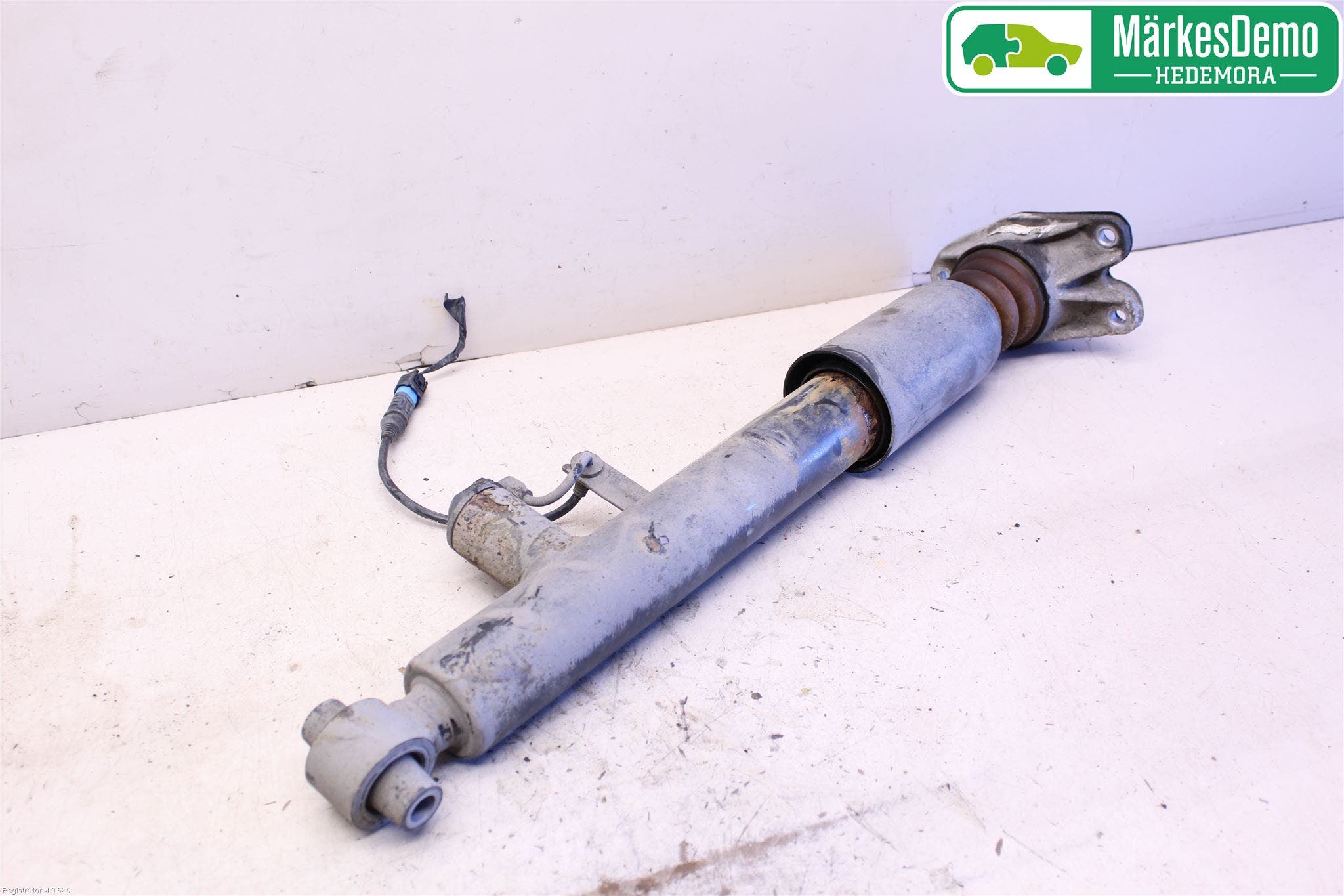 BMW 1 F20/F21 11-19 Stötdämpare Bak