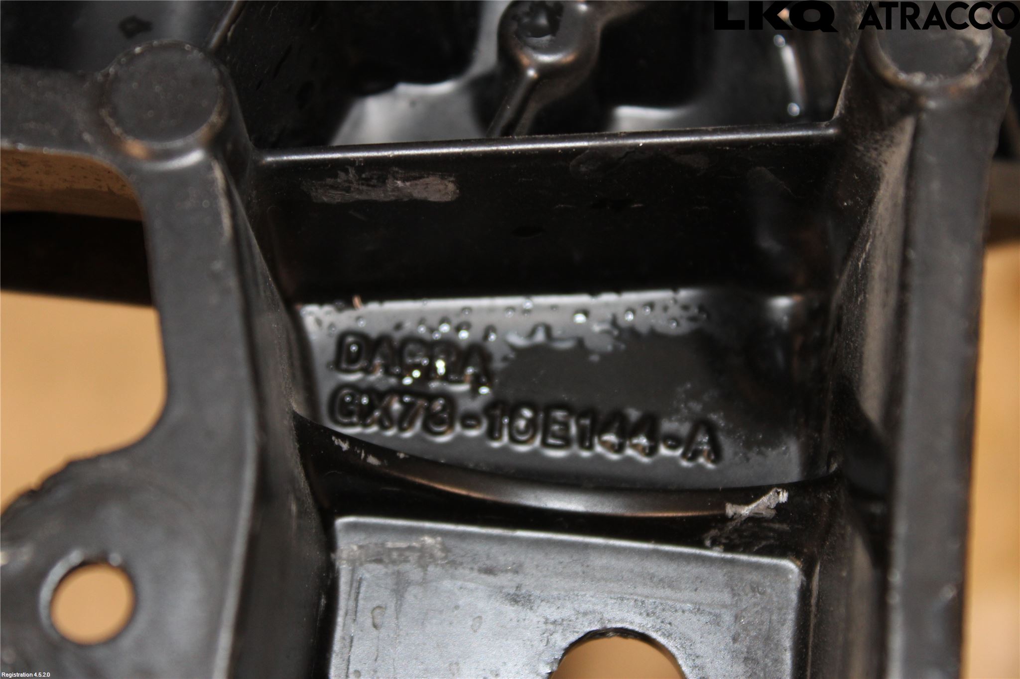 Jaguar XE (X760) 15-24 Frontplåt