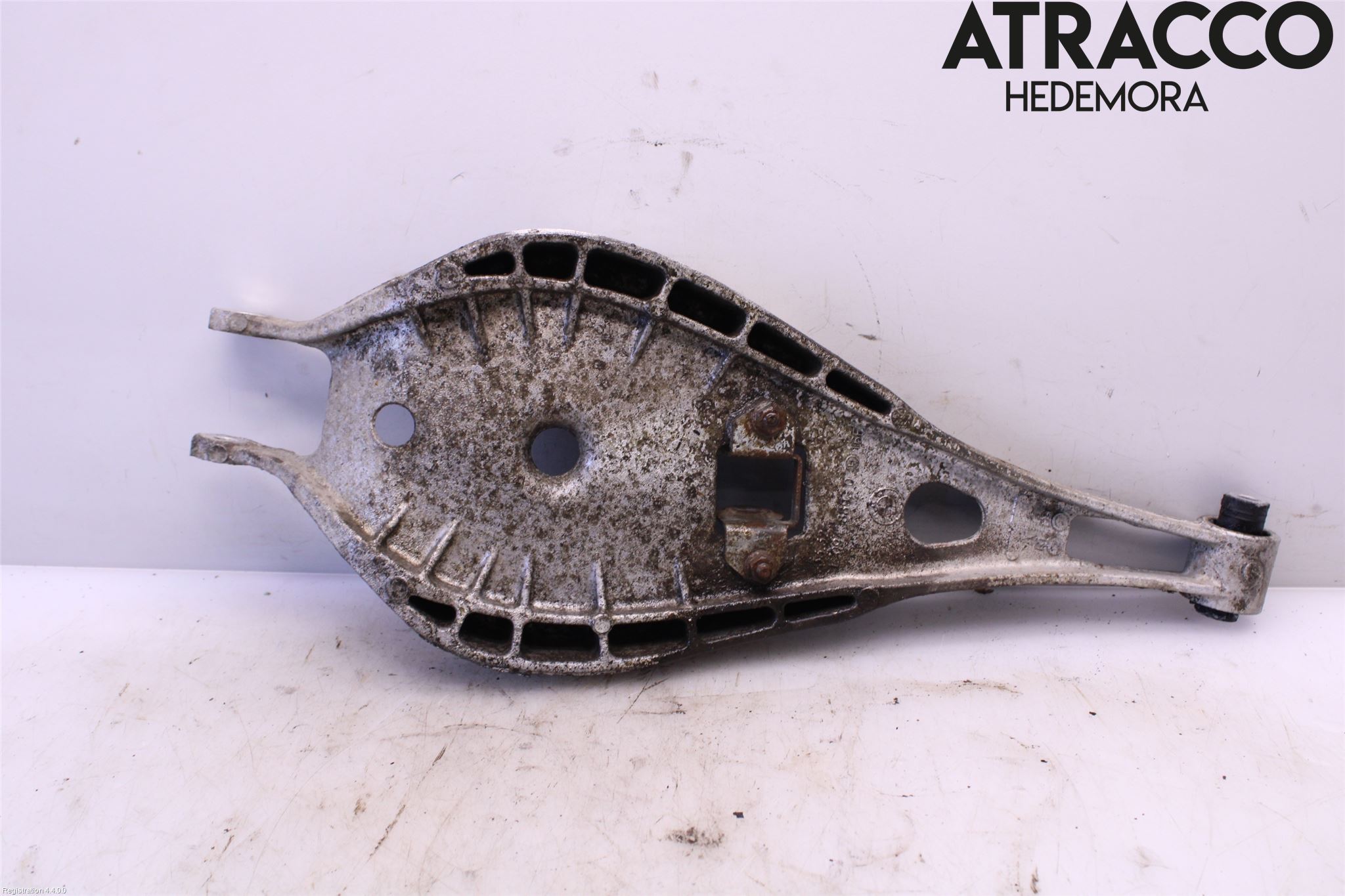 BMW 3 E46      98-05 Bärarm Bak Övre Vänster