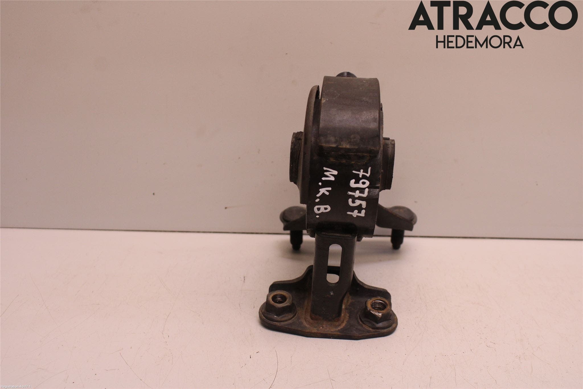 Toyota AVENSIS 16-18 Motorfäste