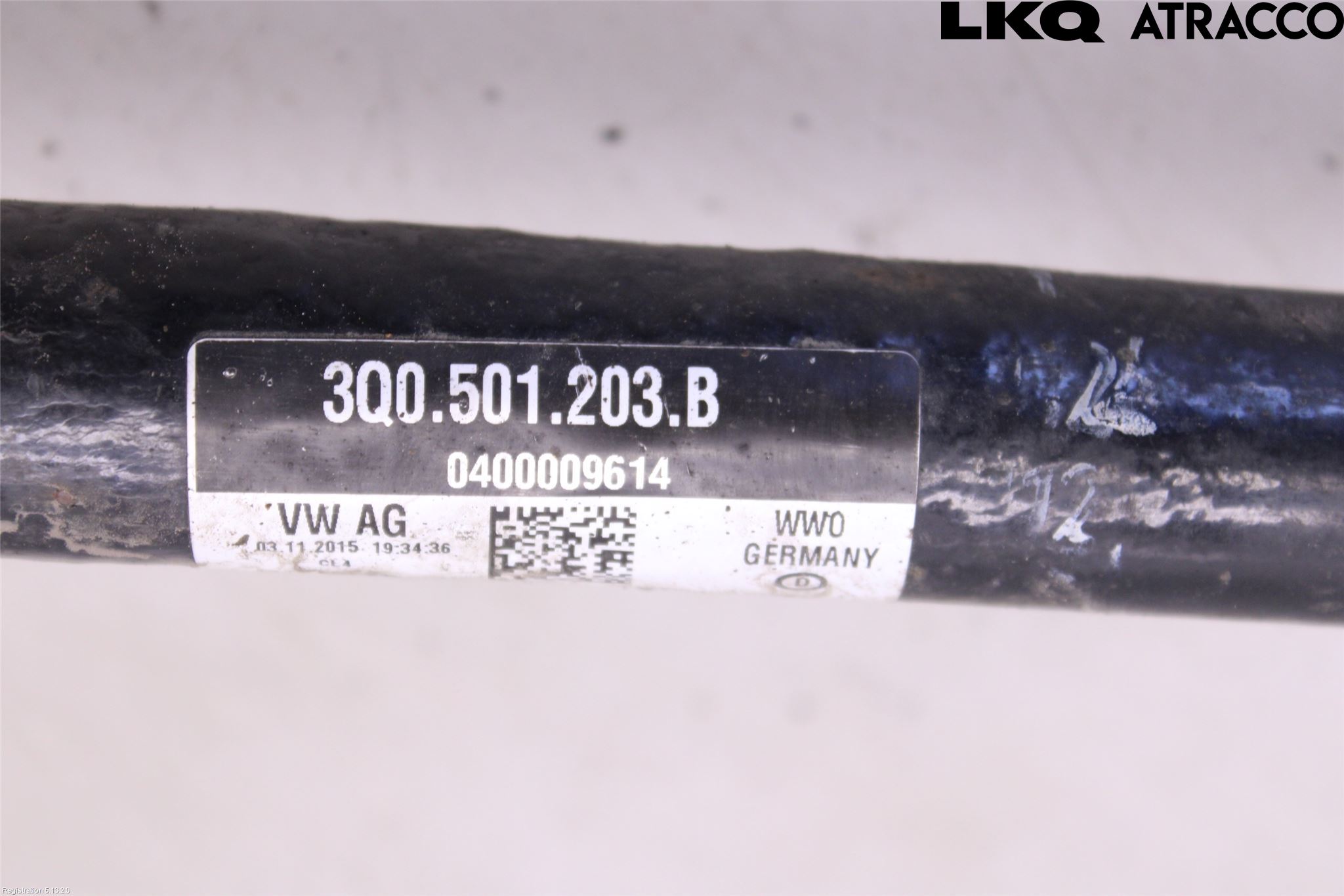 Volkswagen VW PASSAT 15-19 Drivaxel Bak Vänster