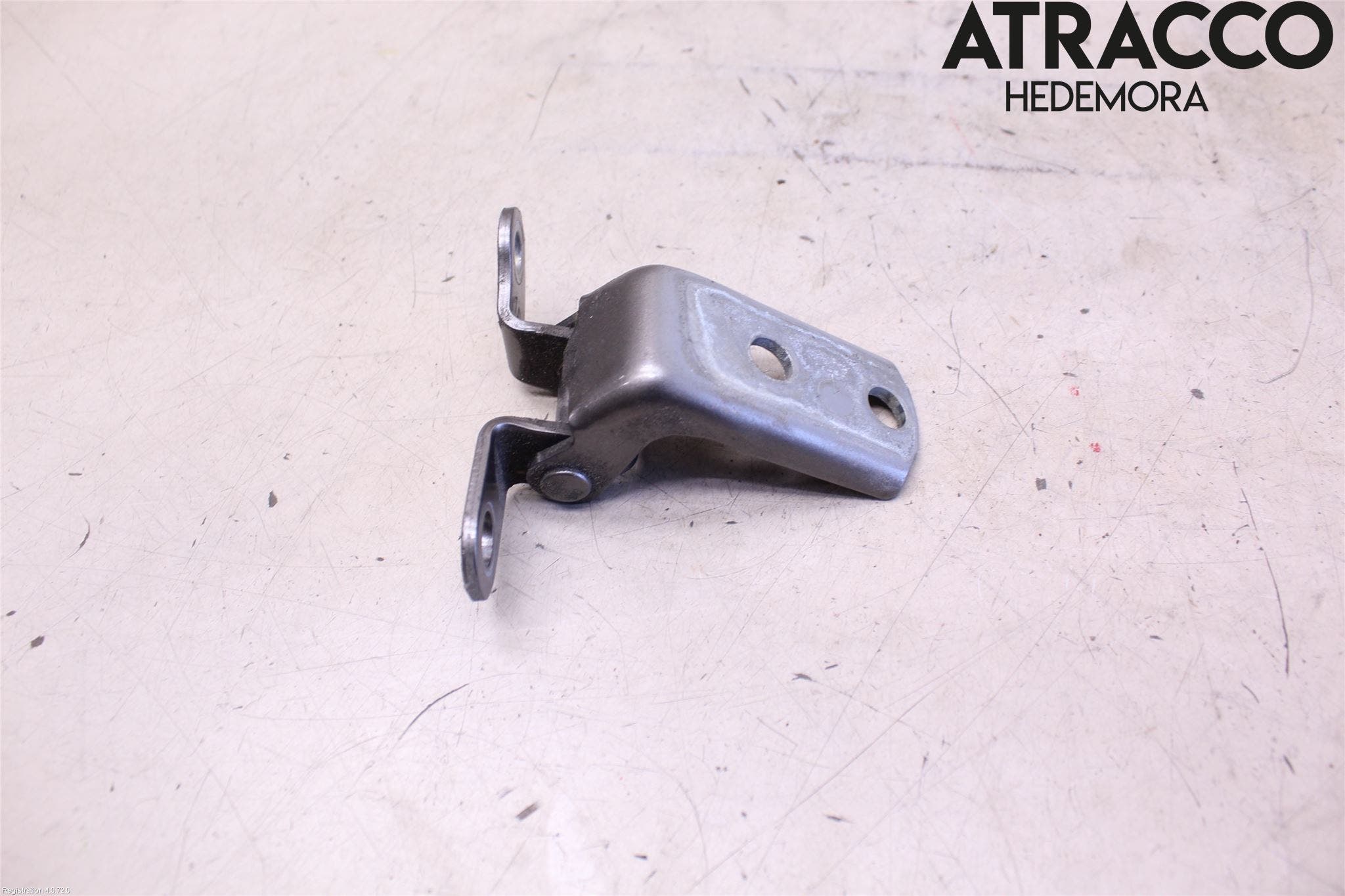 Toyota YARIS XP130 15-20 Dörrgångjärn