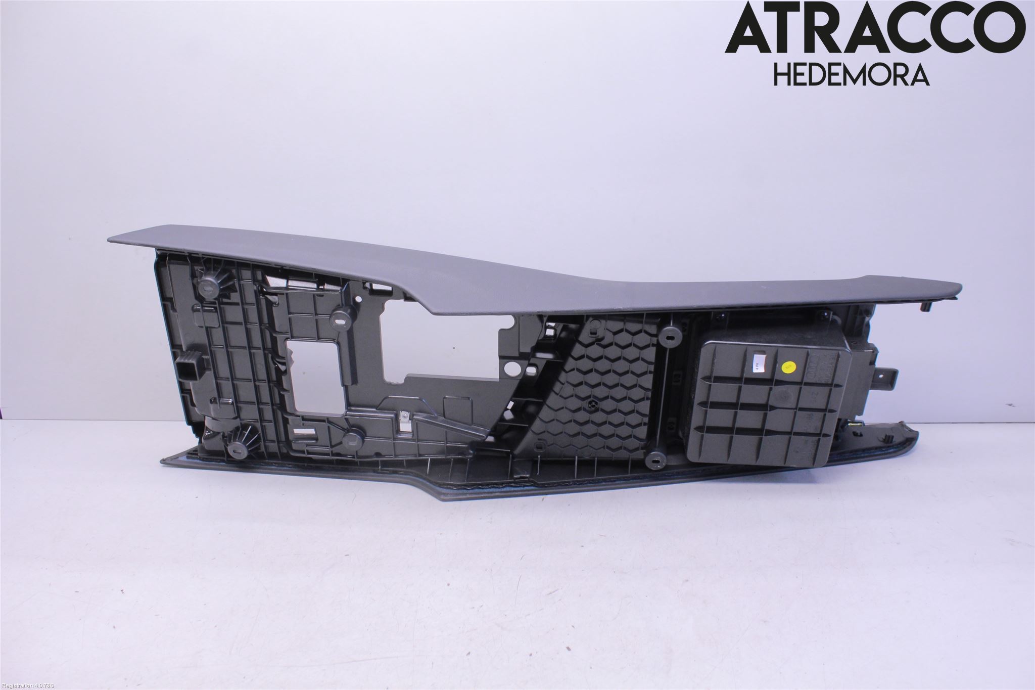 Audi Q7/SQ7 Inr Tunnelfack