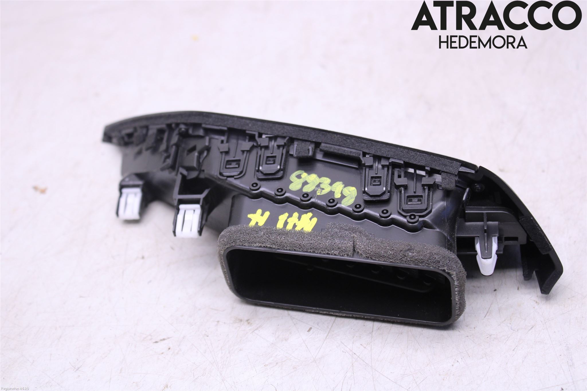 Subaru XV 18-22 Defrosterkanal-Munstycke