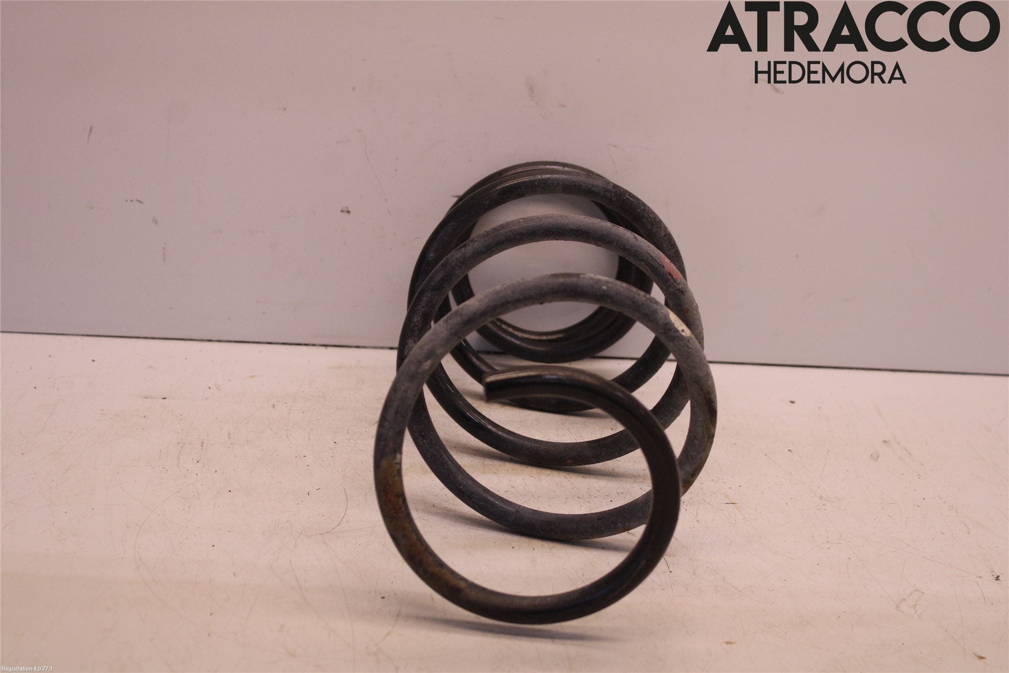 Toyota YARIS XP130 15-20 Fjäder Fram