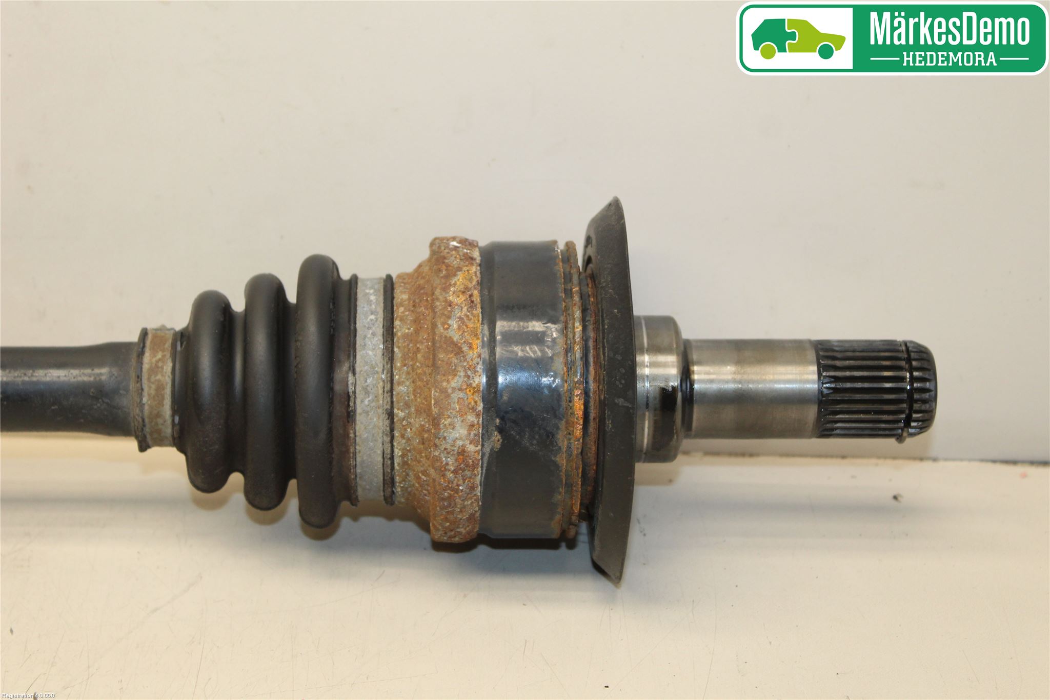 BMW 3 F30/F31/F80 12-19 Drivaxel Bak Höger