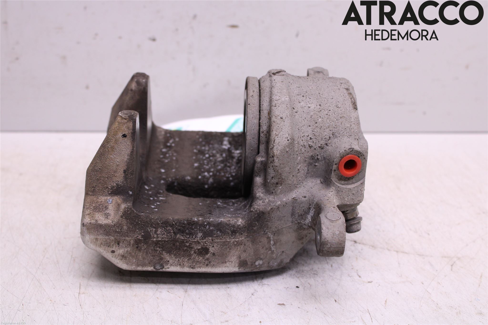 BMW 5 G30/G31/F90 17-23 Bromsok Fram Vänster