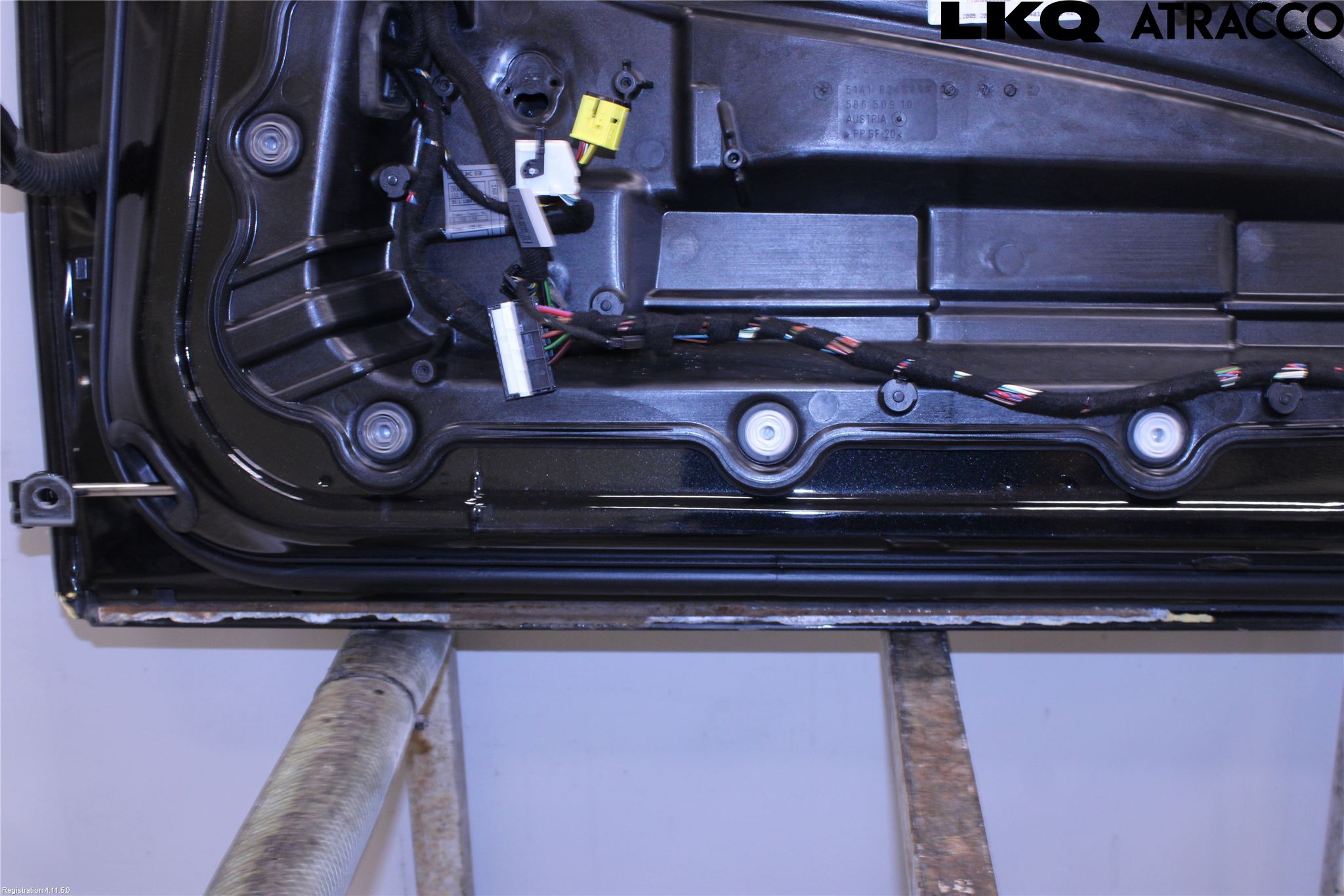 BMW 7 E65/66    00-08 Dörr Fram Höger