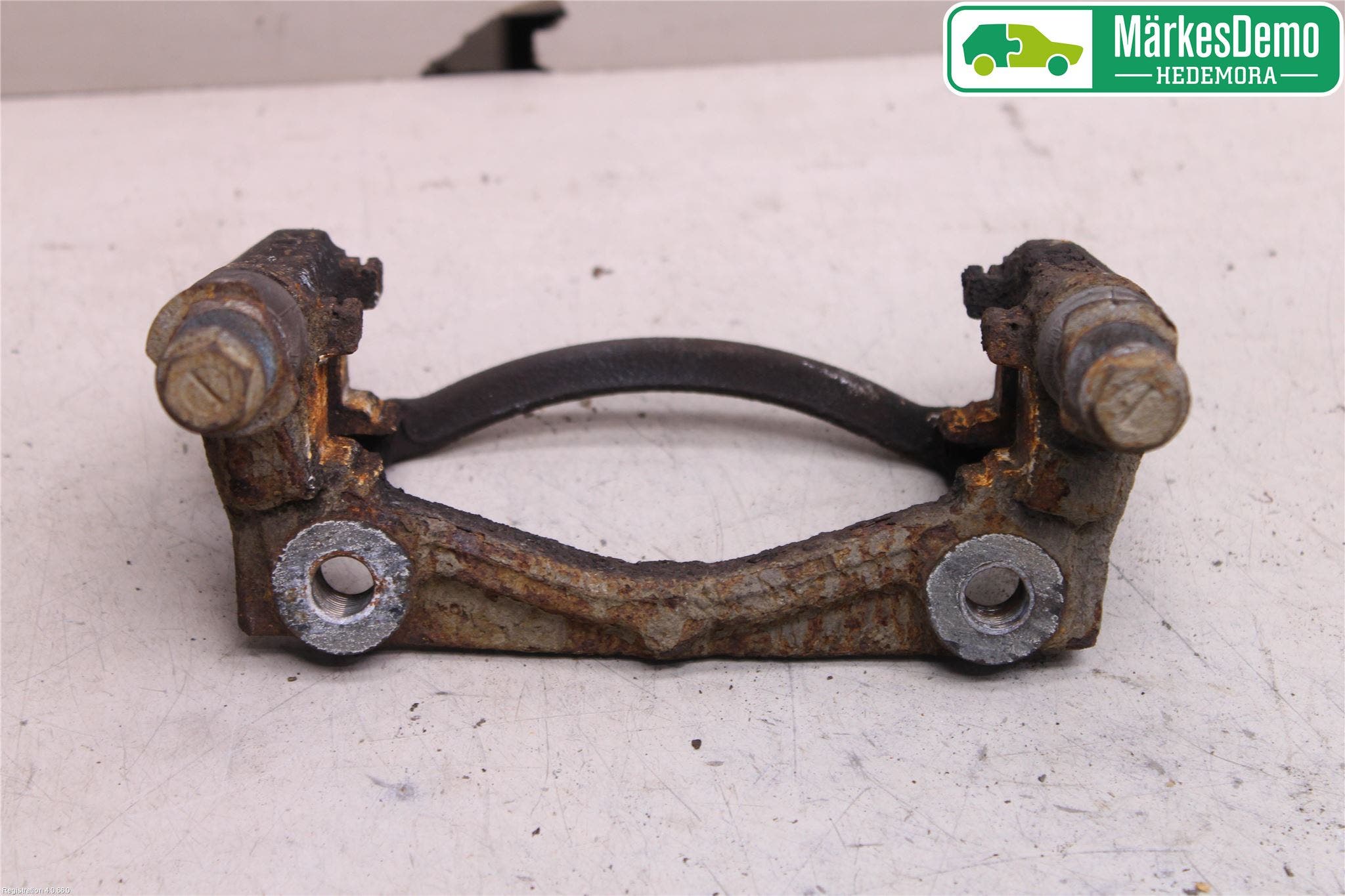 Toyota AYGO 15-21 Bromsokshållare