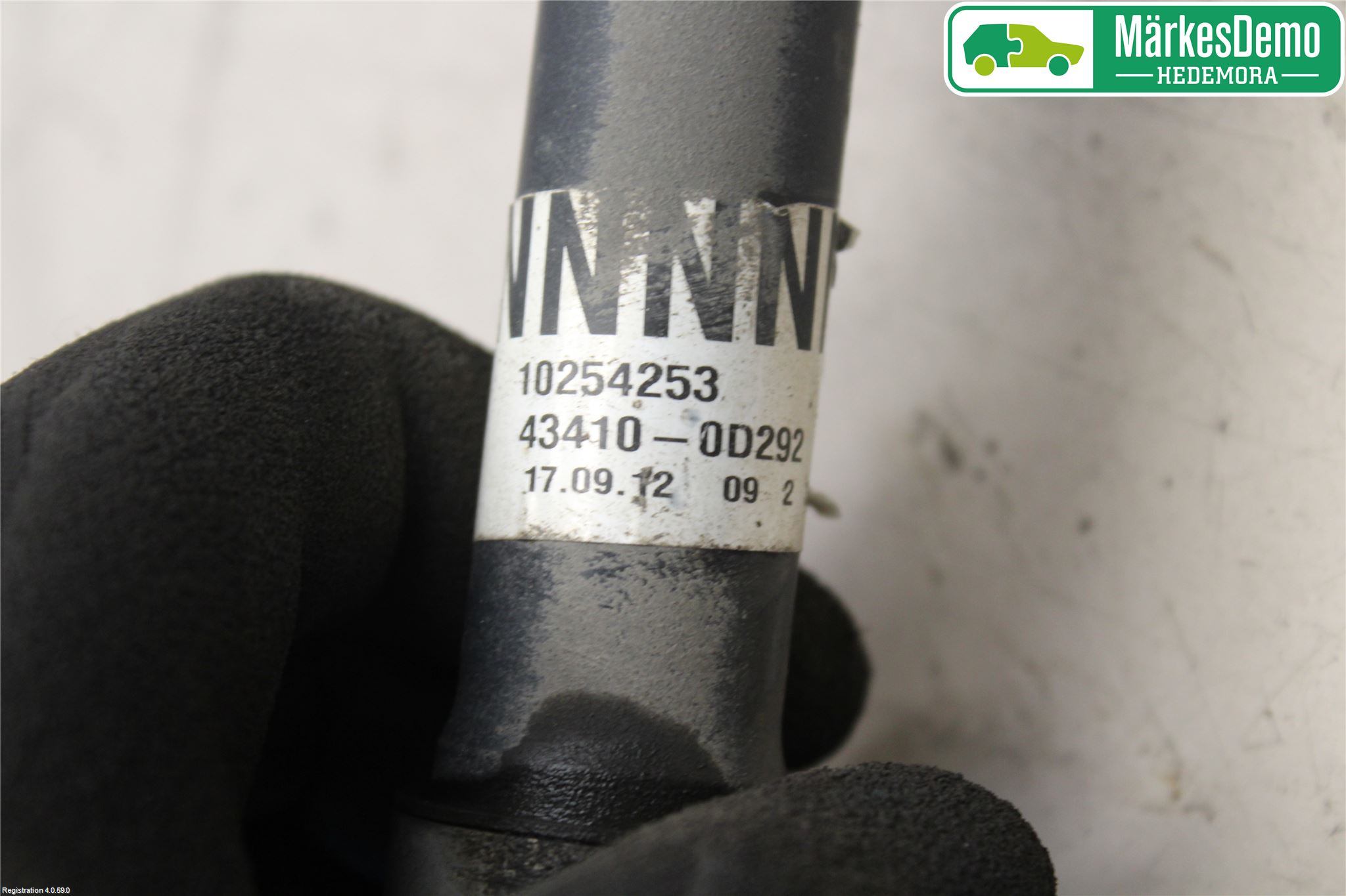 Toyota YARIS XP130 12-14 Drivaxel Fram Höger