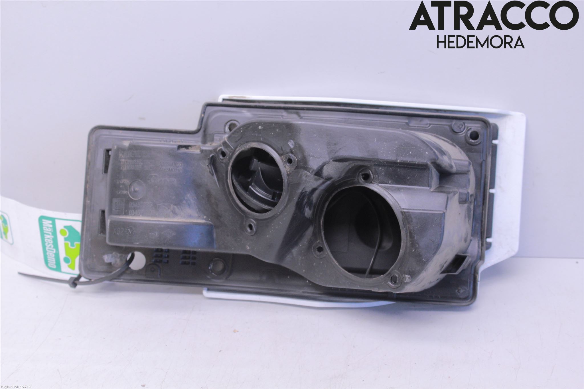 Nissan NV300 16-22 Tanklucka