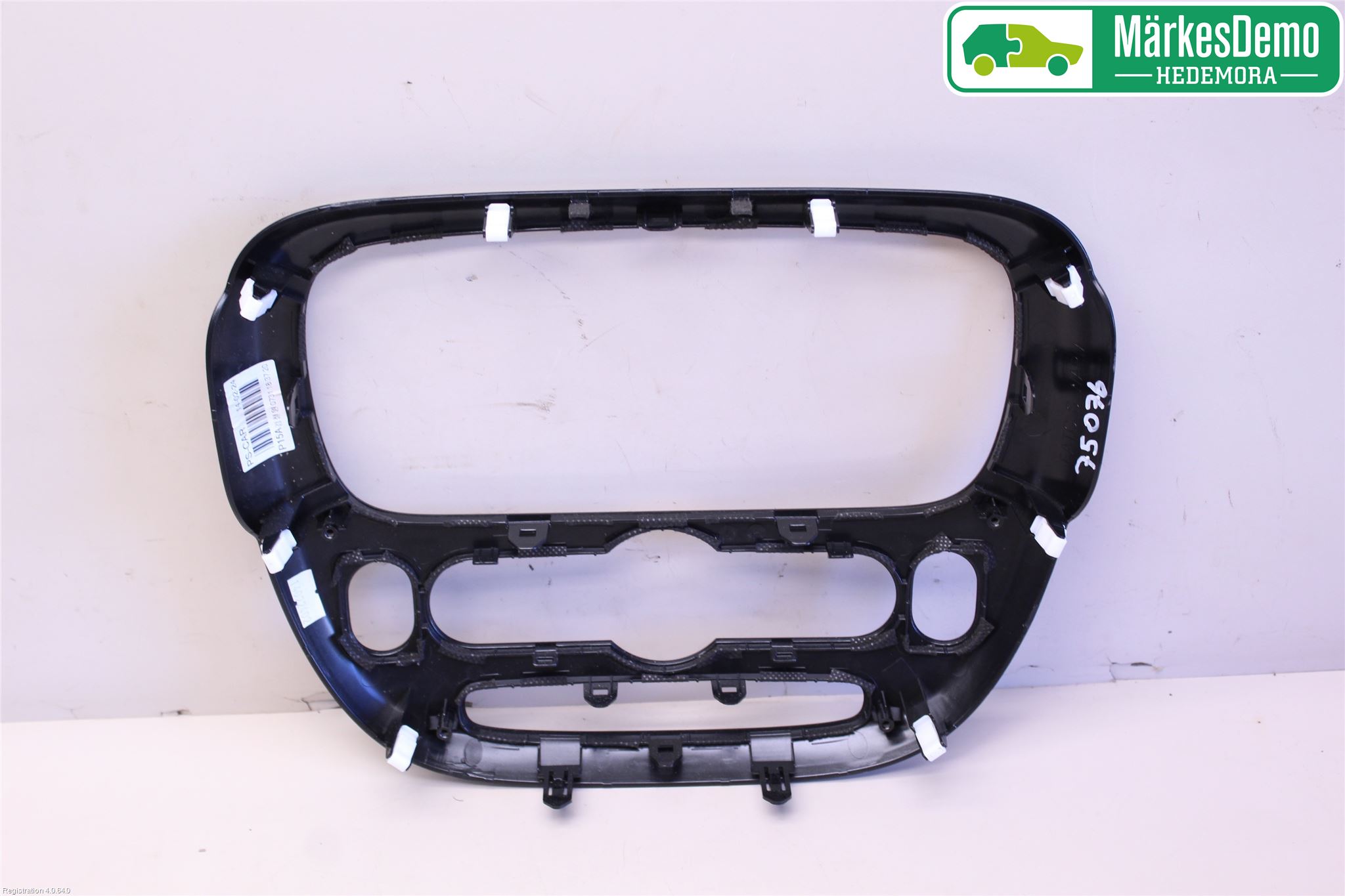 Kia SOUL 09- Instrument-Radio Sarg