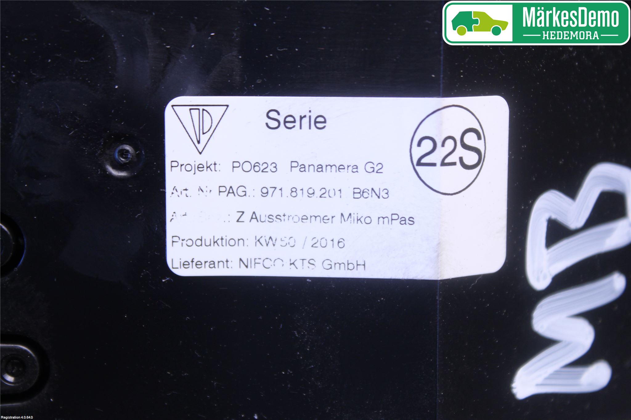 Porsche PANAMERA 09- Defrosterkanal-Munstycke