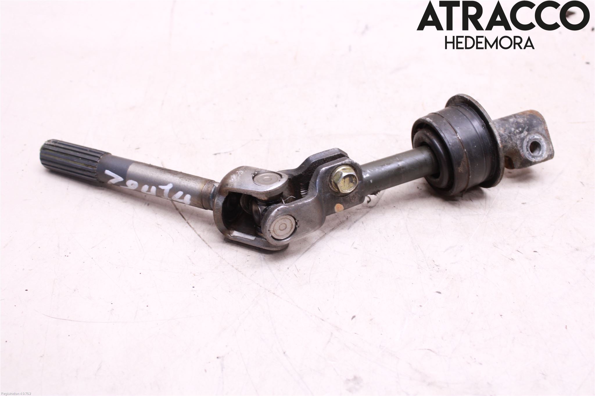 Toyota AVENSIS VERSO Rattaxelknut