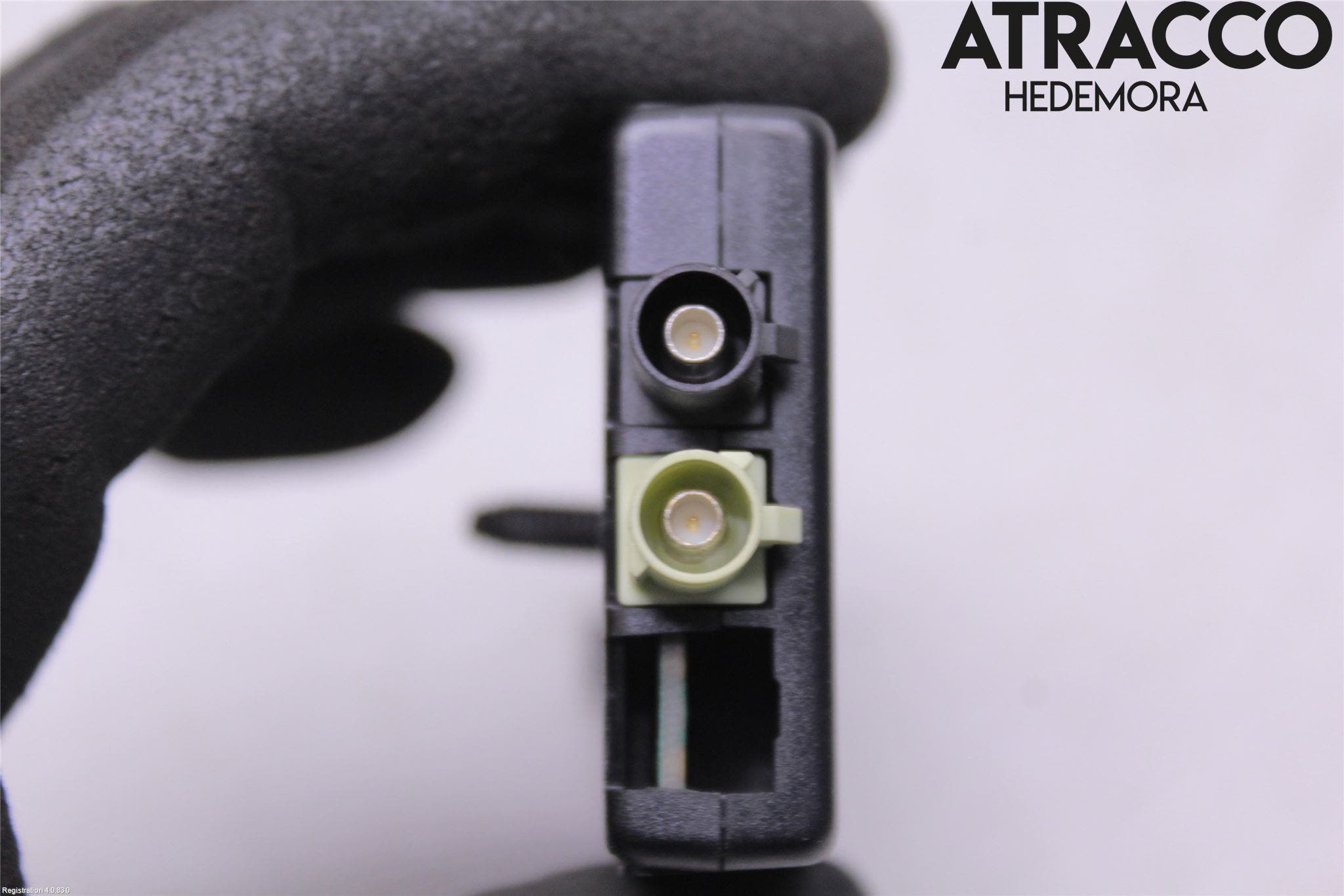 BMW 5 G30/G31/F90 17-23 Antennförstärkare