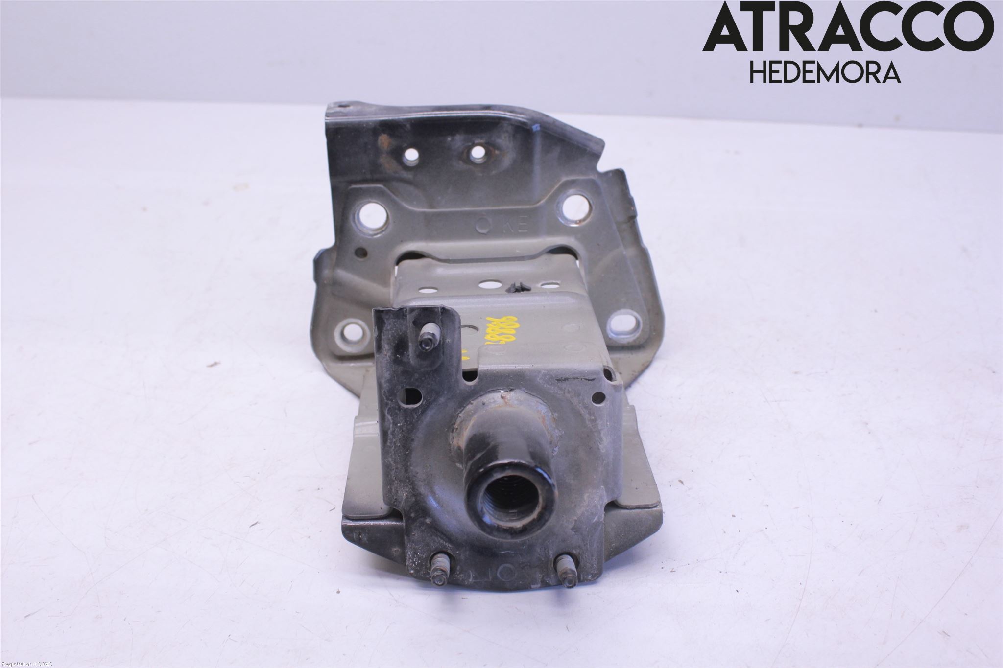 Nissan JUKE 10-14 Stötfångarbärjärn Fram