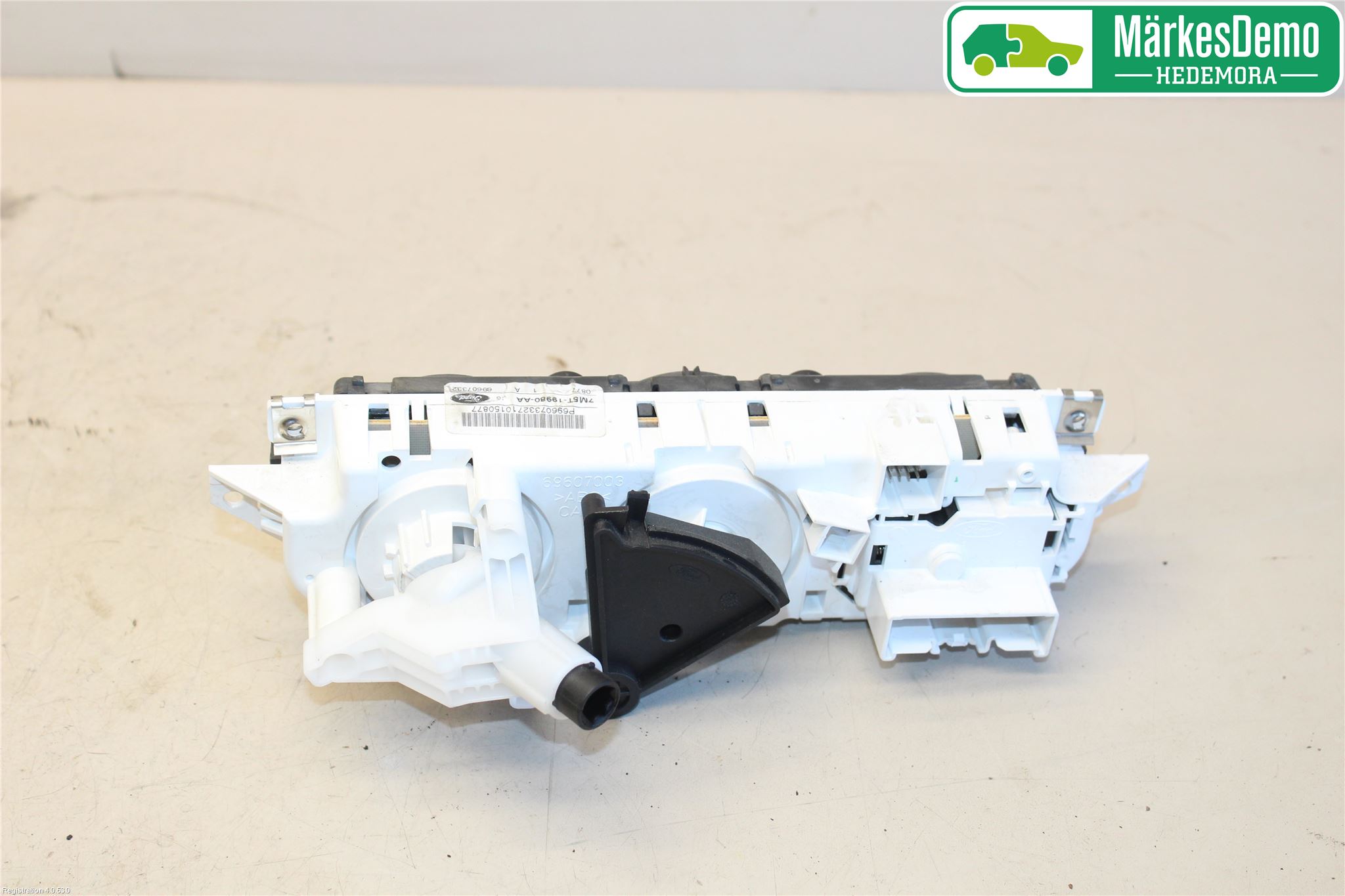 Ford FOCUS     04-07 Ac Styrenhet Ac Manöveren