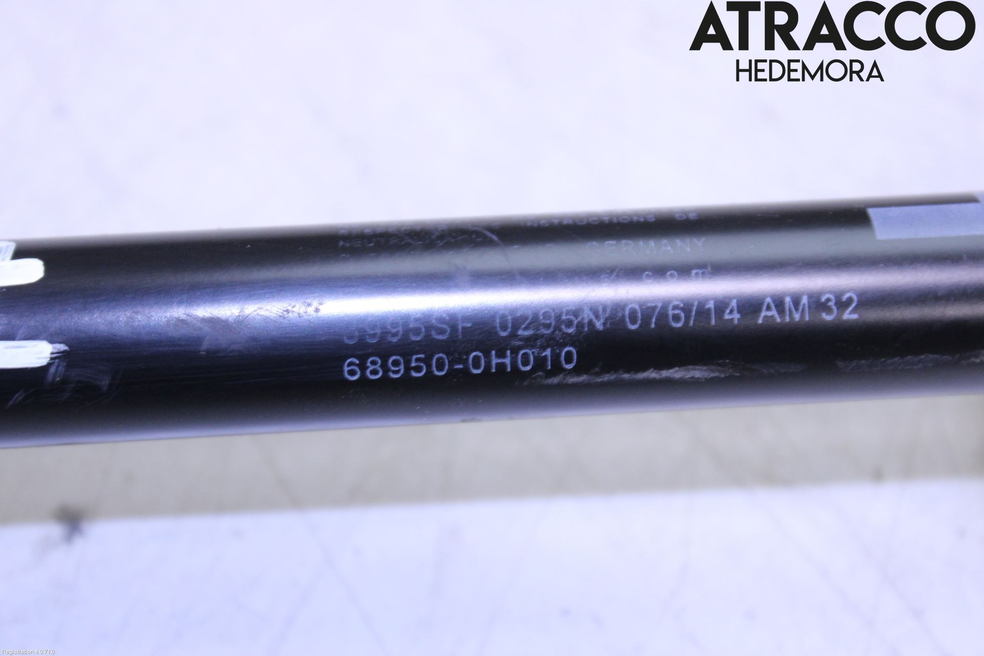 Toyota AYGO 06-14 Gasfjäder Baklucka