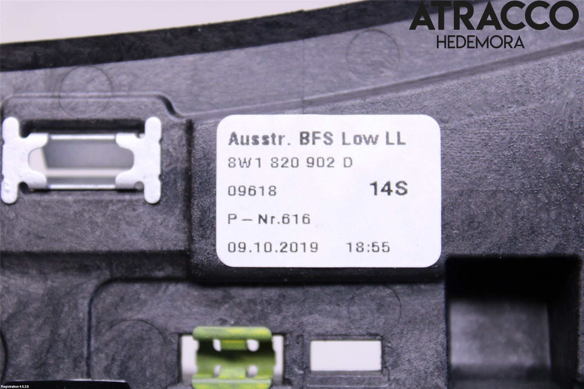 Audi A4/S4 B9 16-19 Defrosterkanal-Munstycke