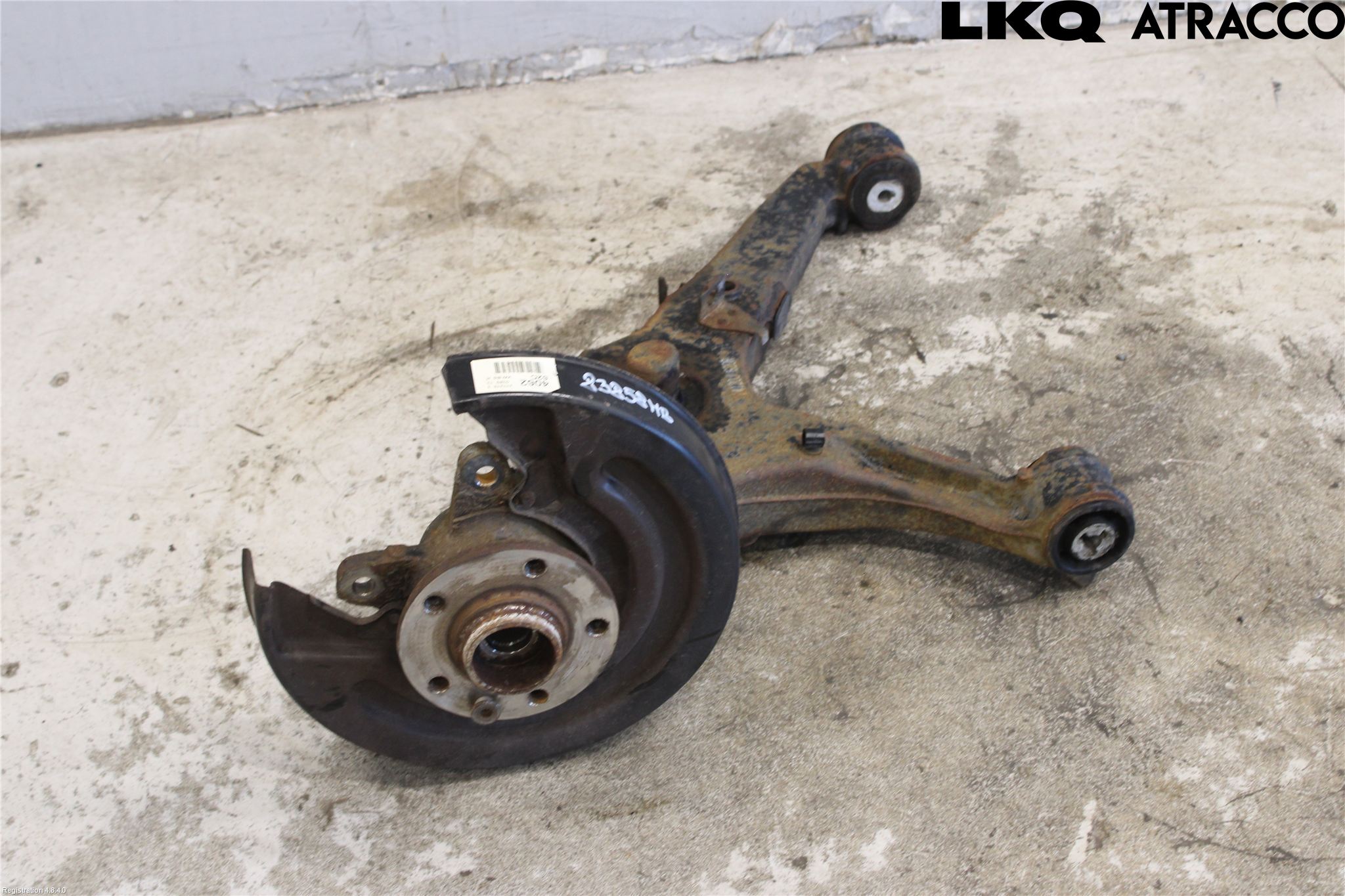 Volkswagen VW TRANSP/CARAVELLE (T6) 16-22 Bärarm Bak Höger